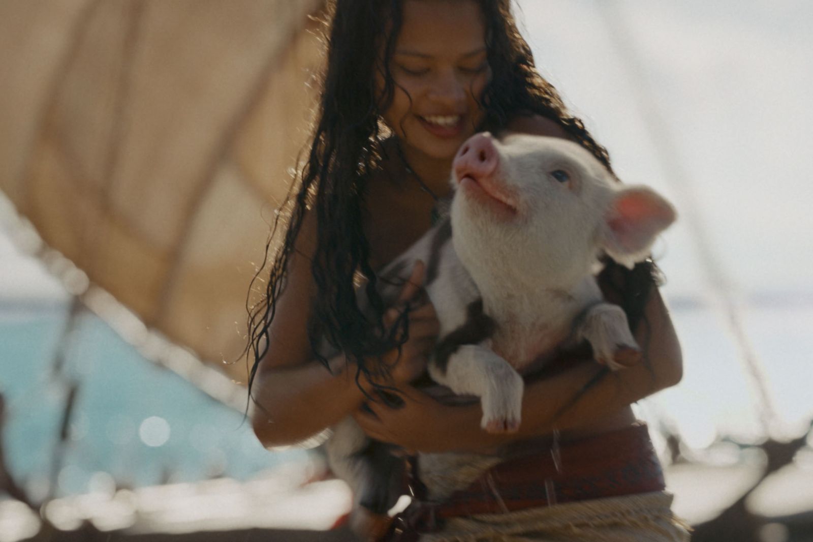 《海洋奇緣》真人版故事的核心，依舊圍繞著勇敢的莫娜展開。迪士尼影業提供