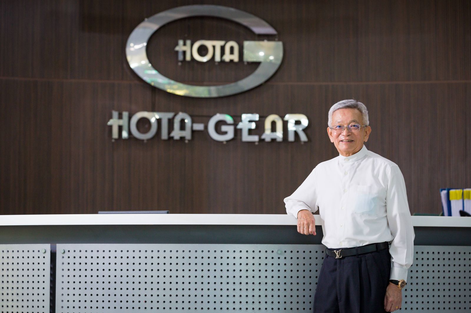 和大震撼彈　董事長沈國榮無預警請辭　展開世代交替