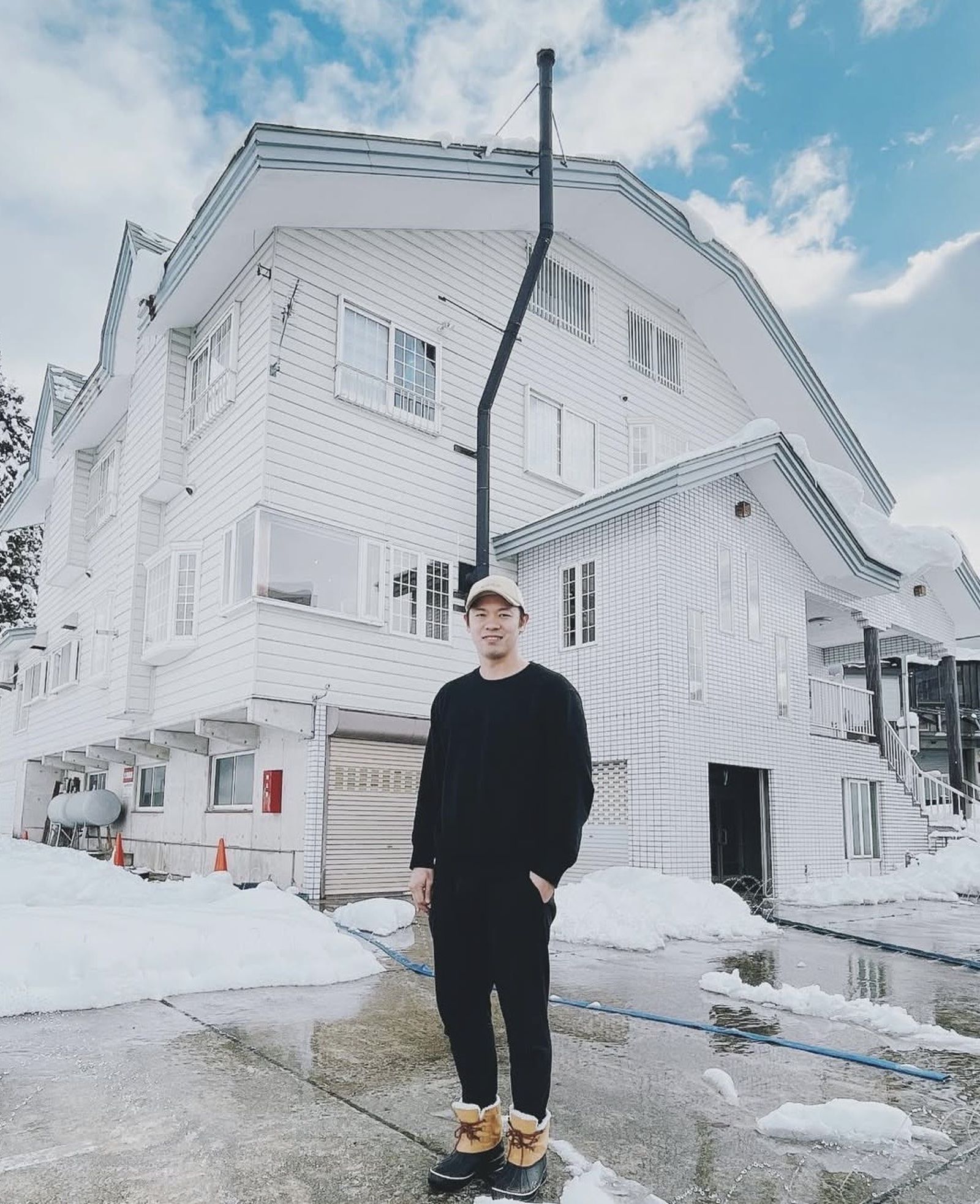 吳書成在日本經營滑雪生意。翻攝IG @wushu_0614