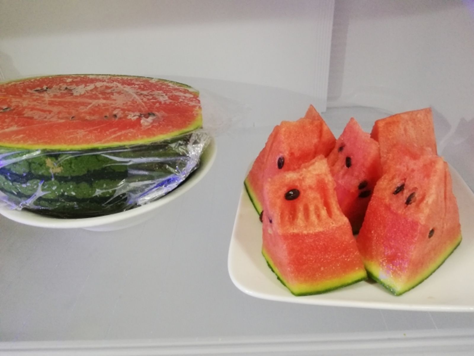 爽吃「冰西瓜」顱內感染、他竟敗血症死亡！醫曝原因：冰箱非保險箱　