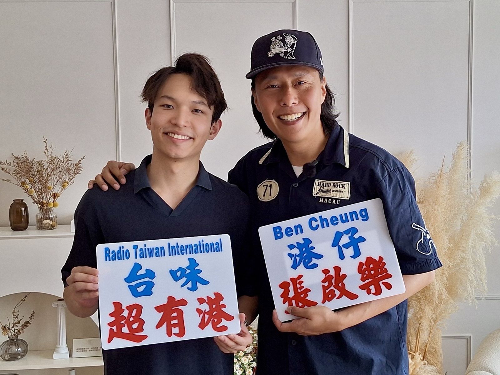 新進演員吳祉昊（左）憑電影看我《今天怎麼說》入圍香港電影金像獎新演員。台味超有港提供