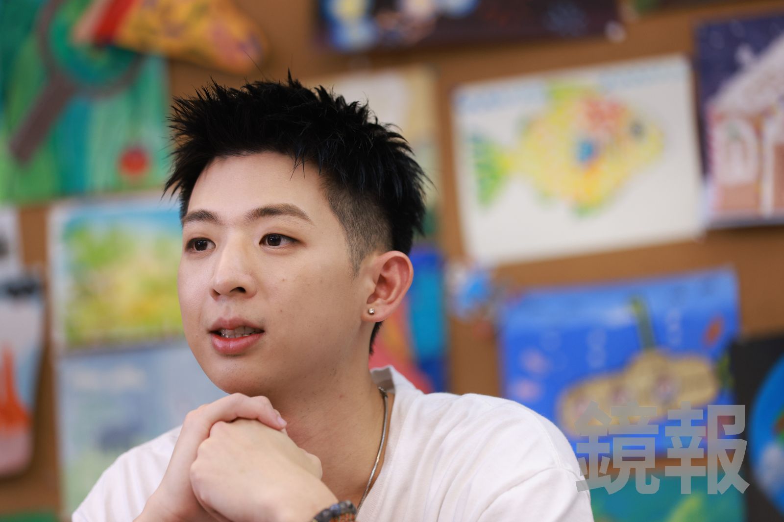 被問到是否有人說他像《動物方城市》的樹懶「閃電」（Flash），林亭翰淡定說：「有欸。」劉耀匀拍攝