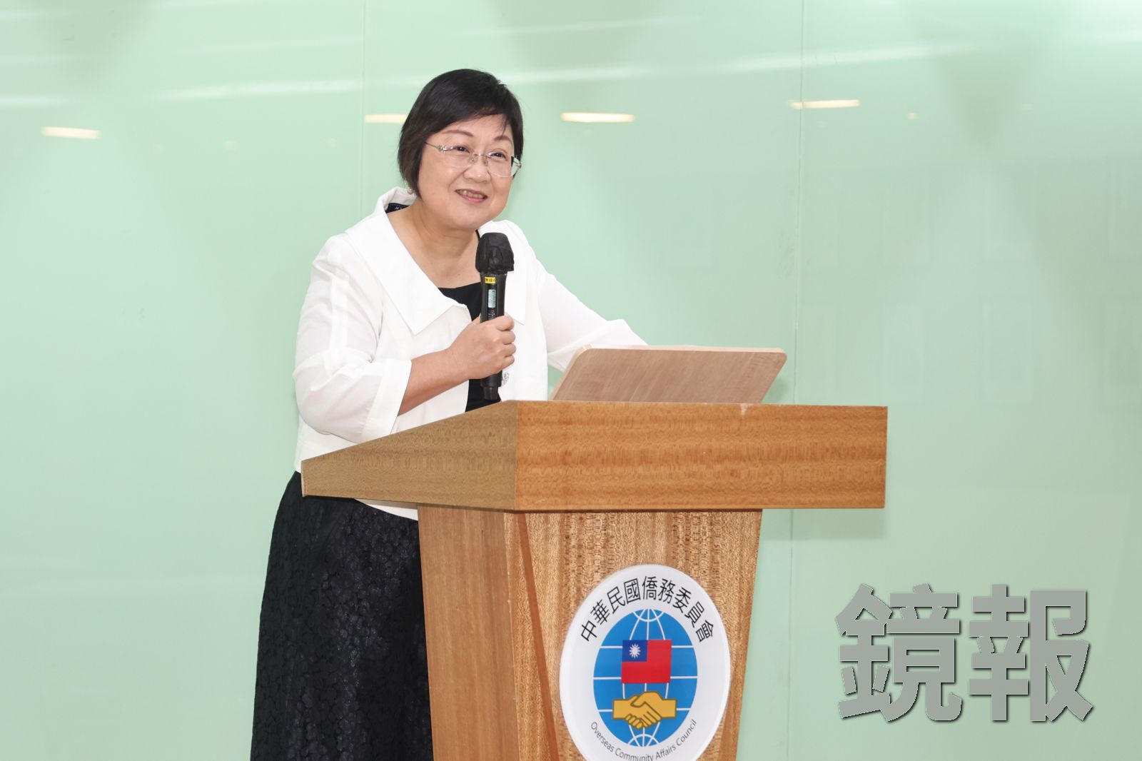 徐佳青雖然請辭委員長一職,卻仍受邀出席僑務會議活動。圖/林煒凱攝影