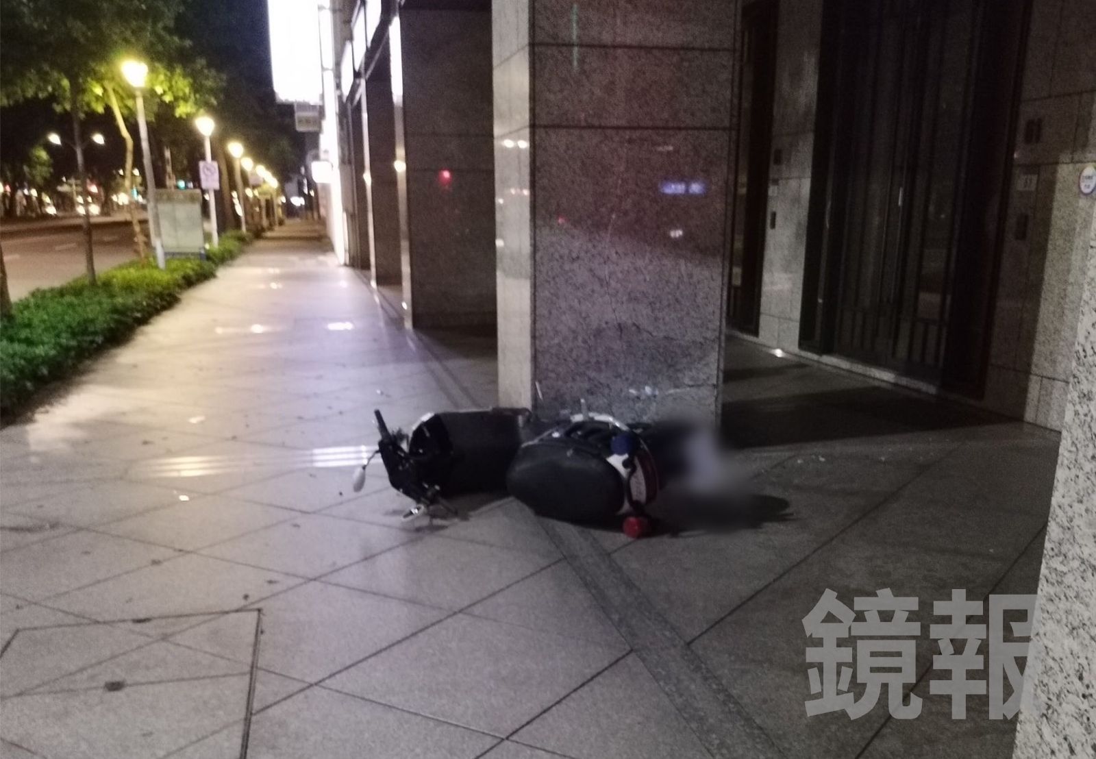 家境貧苦「護轉警」北市32歲警蔡汶融出勤遭撞昏迷至今　母北上守病床淚崩
