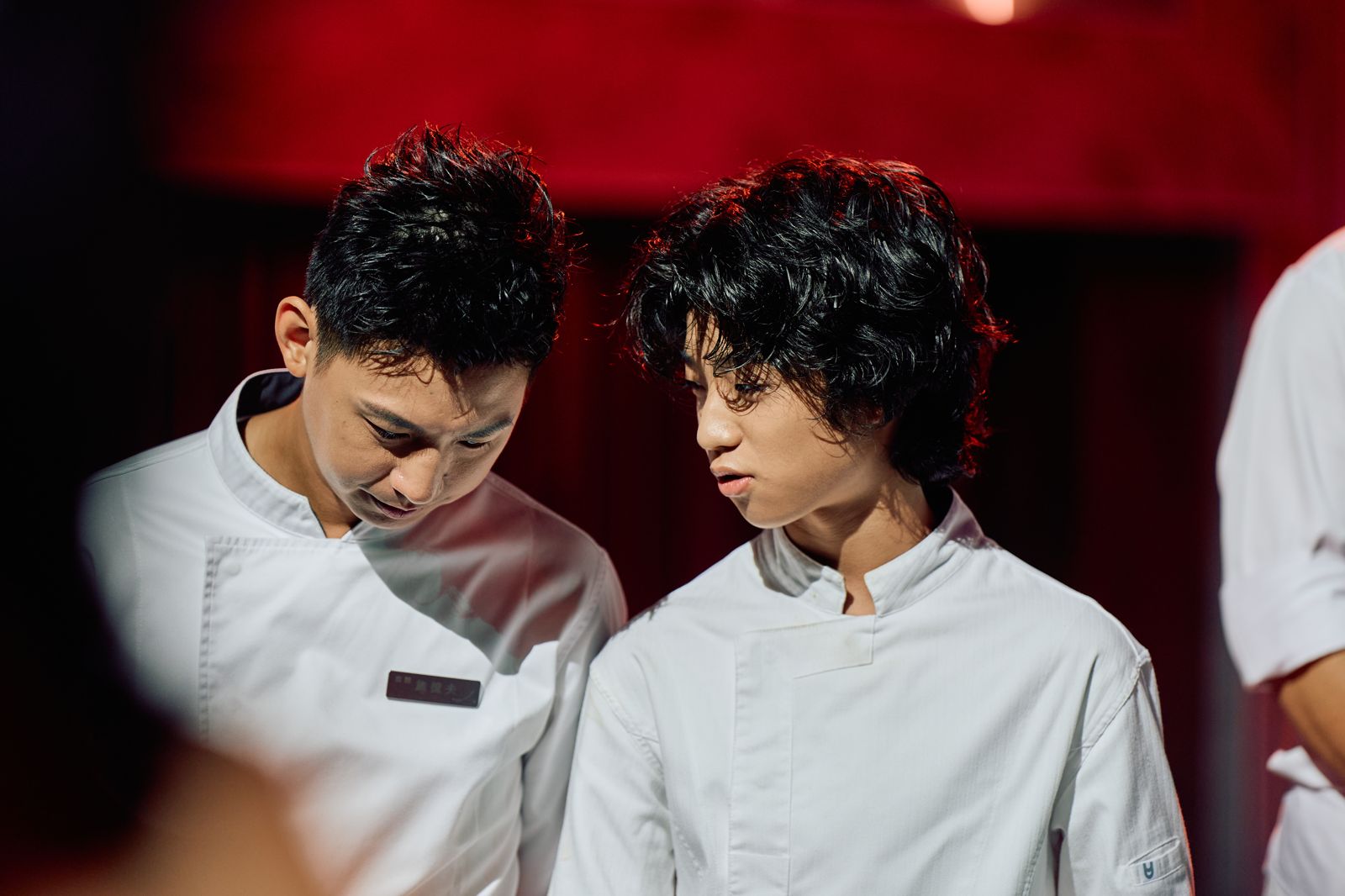 白潤音遭主廚怒吼:為什麽不看食譜 上菜秀日文意外「曝身世」