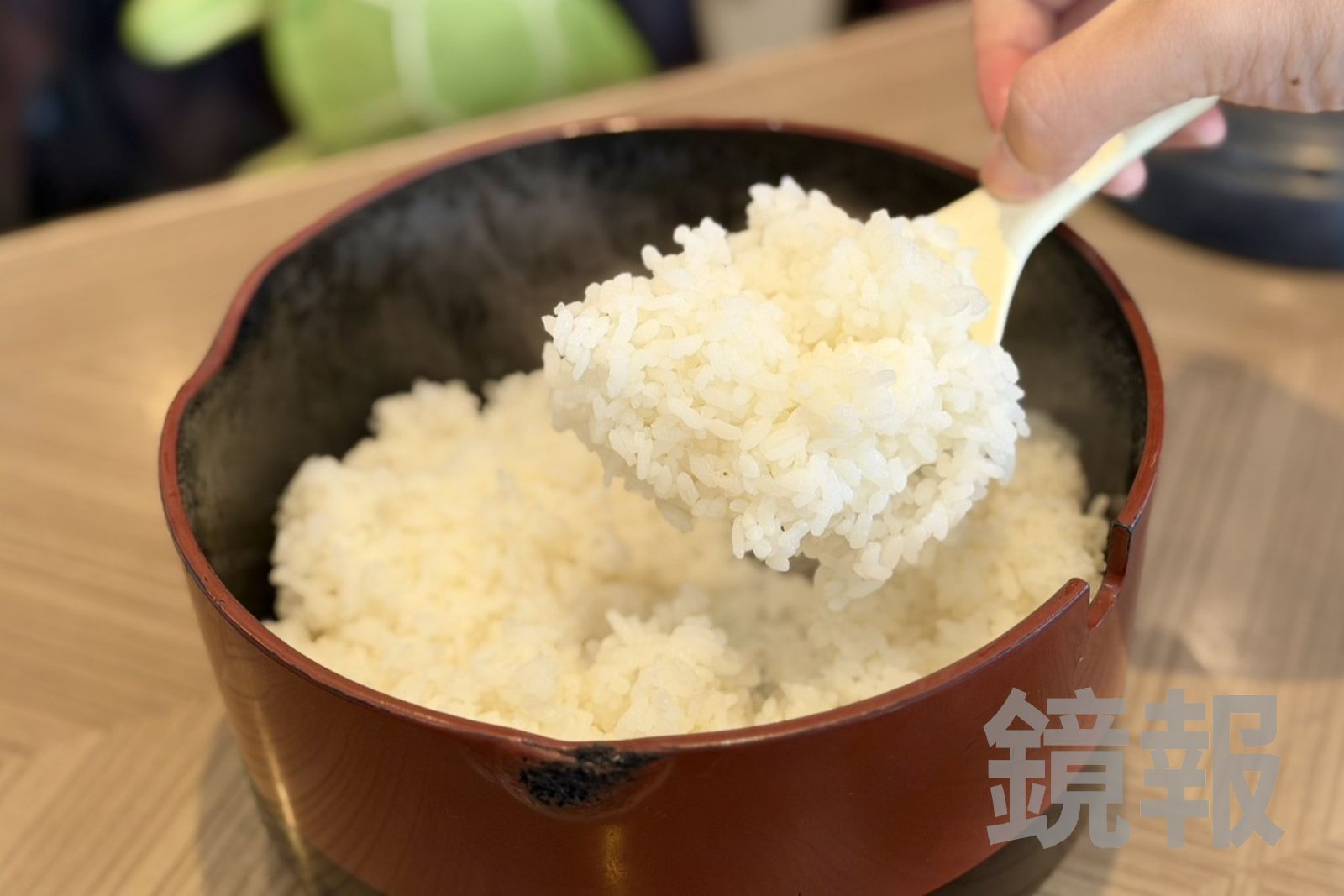 秋田地區盛產的「小町米」相當出名，黏性較高，甜味明顯。