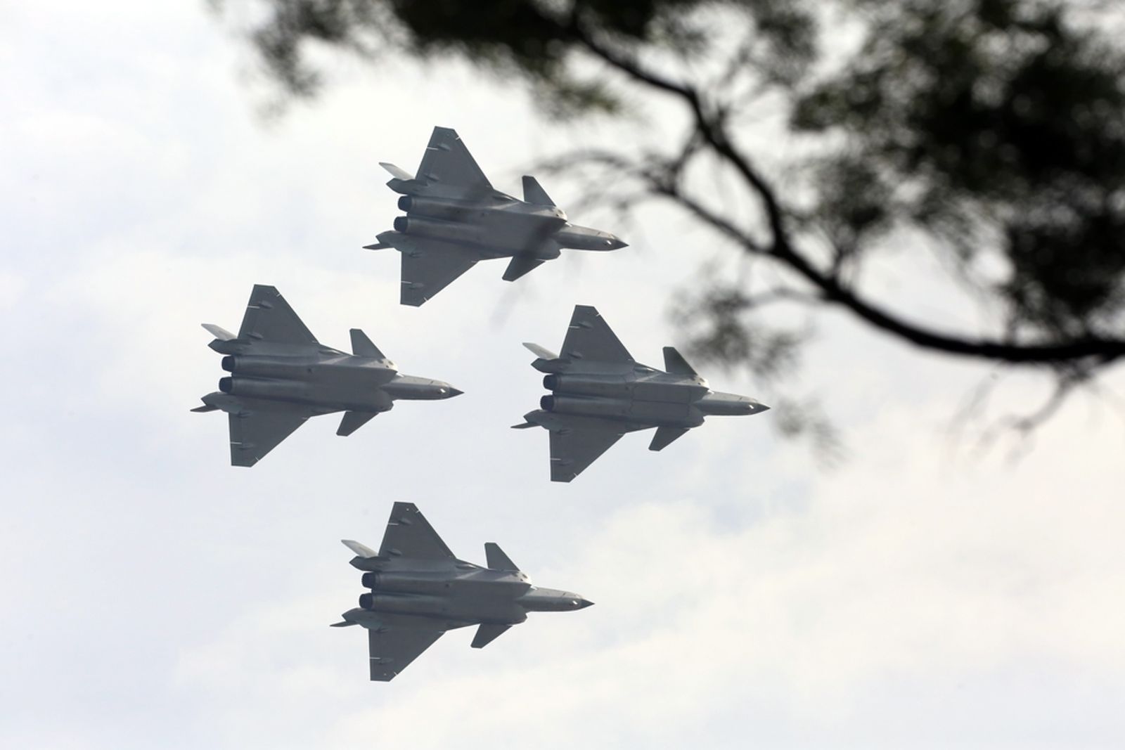 九三大閱兵「面子工程」背後──洞悉解放軍「強大之虛」與「脆弱之實」