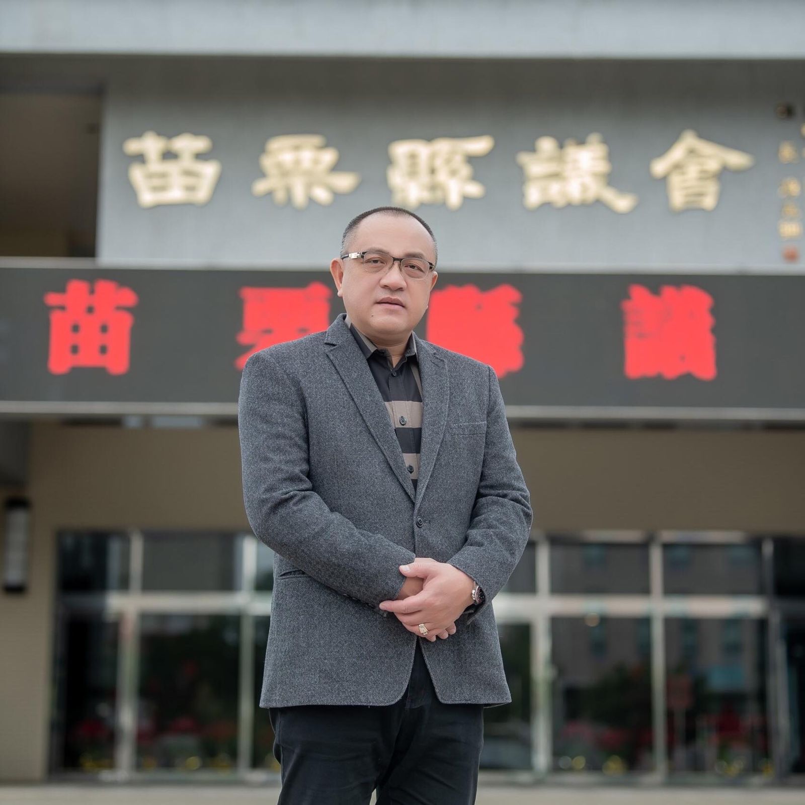 議長獨子涉700萬暴力討債！撂10多人強押2人　16人遭檢方起訴