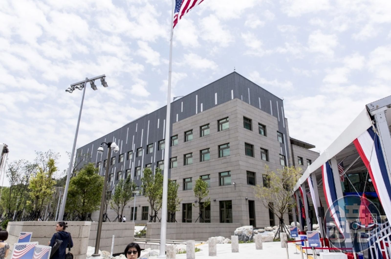 快訊/AIT驚傳工安意外 60歲男遭C型鋼重砸無生命跡象