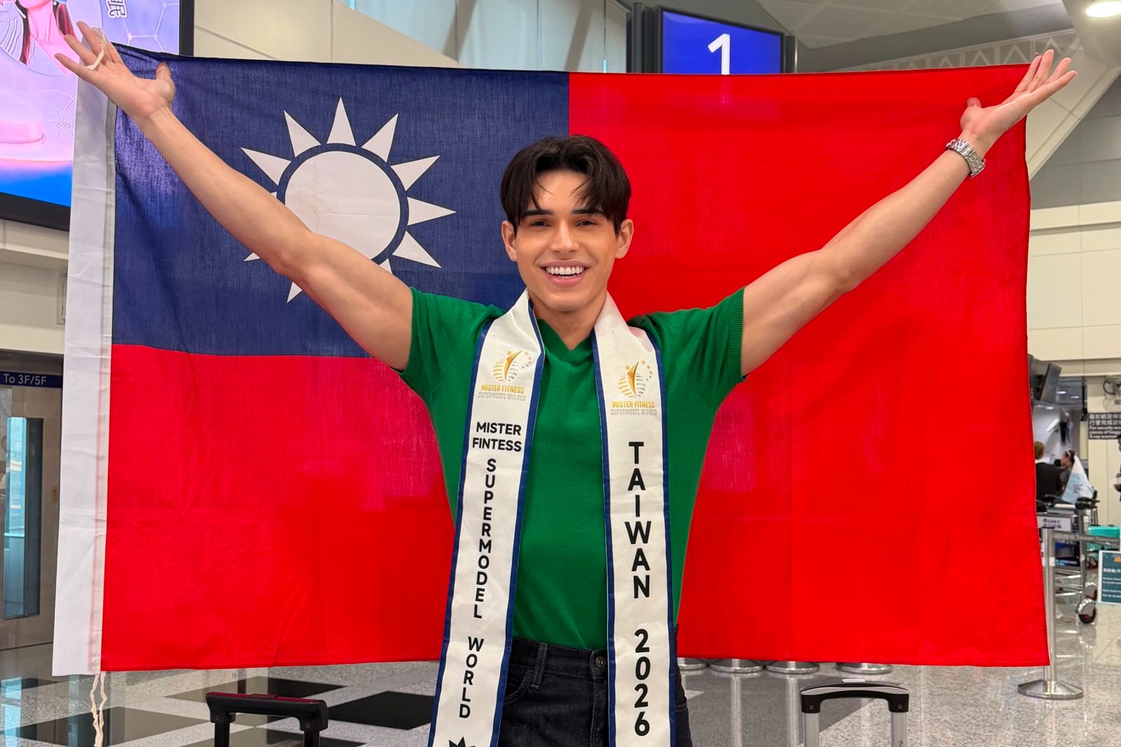 揮國旗高喊Taiwan!巴西裔「台灣先生」鄭佚達奪冠遭酸沒血統 高EQ回應暖爆全網