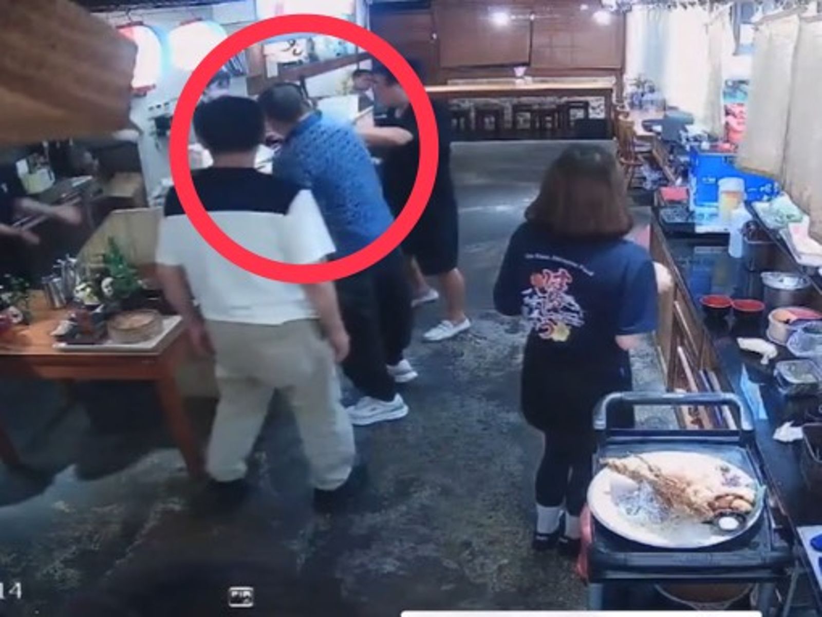 八條壽司惡男與妻吵架砸店、狂罵女店員出氣　警遭疑消極辦案說話了