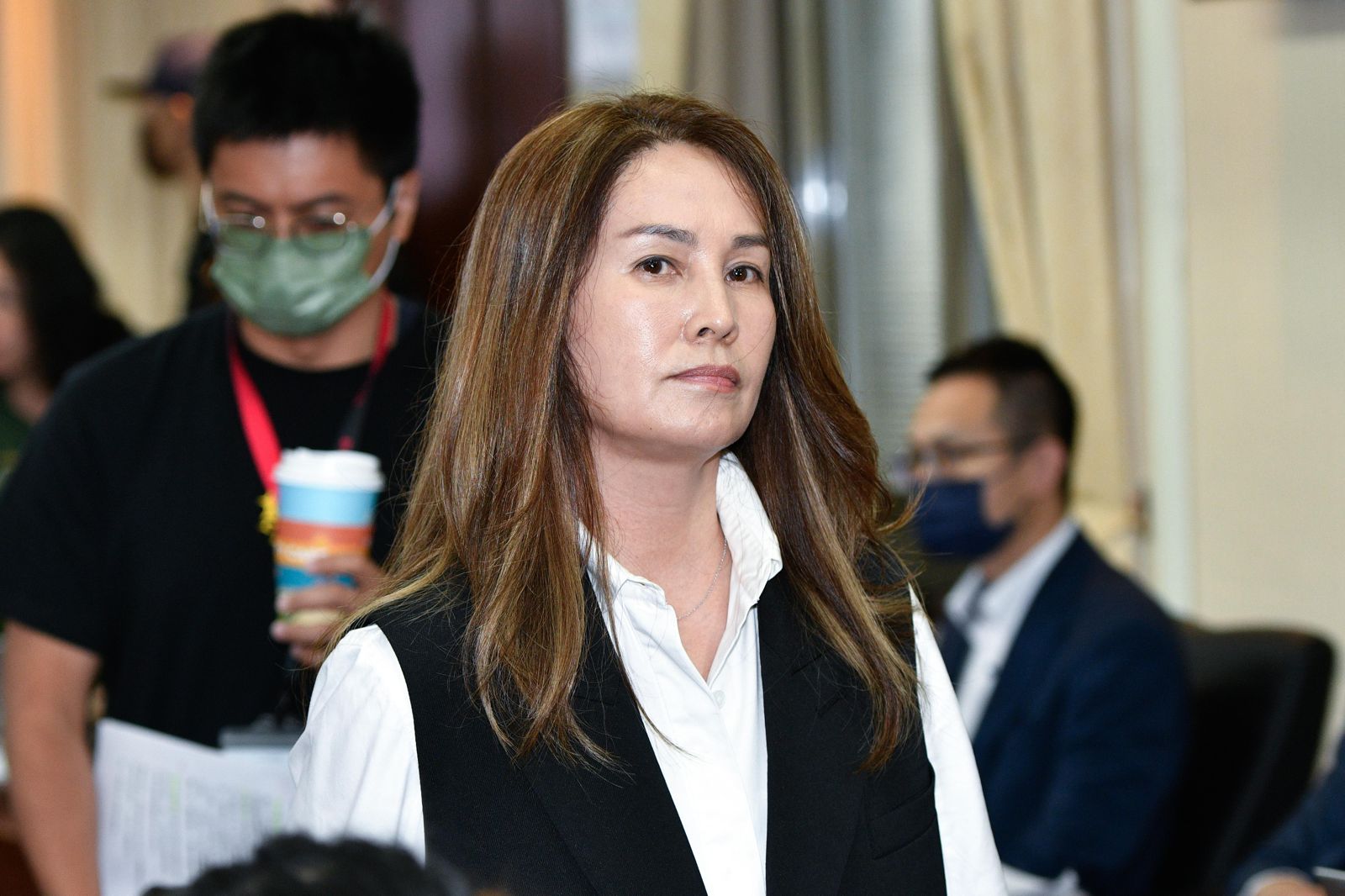 鄭任汶專欄：高金素梅怎能擁抱壓迫少數民族的中共？