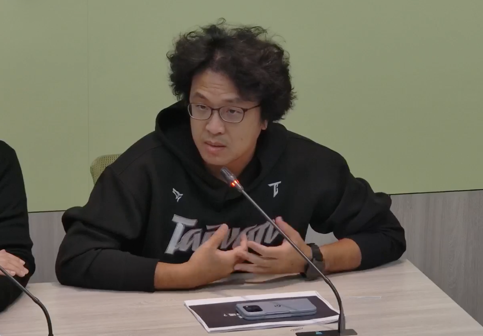 吳怡農質疑大罷免操盤有問題 沈伯洋:從頭到尾沒遇到操盤手