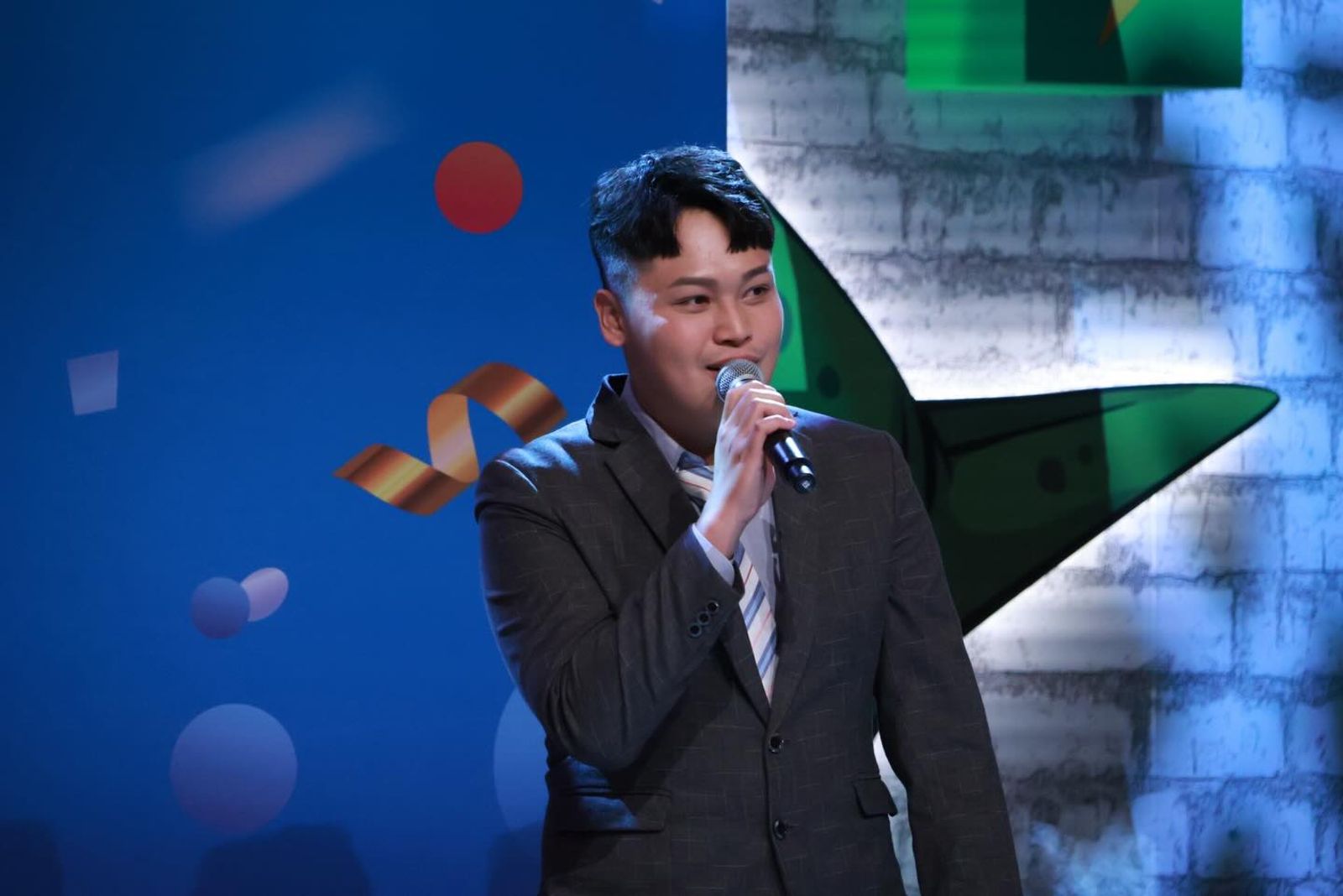 中天主播爆收中資違反國安法　「馬德」林宸佑遭搜索收押禁見