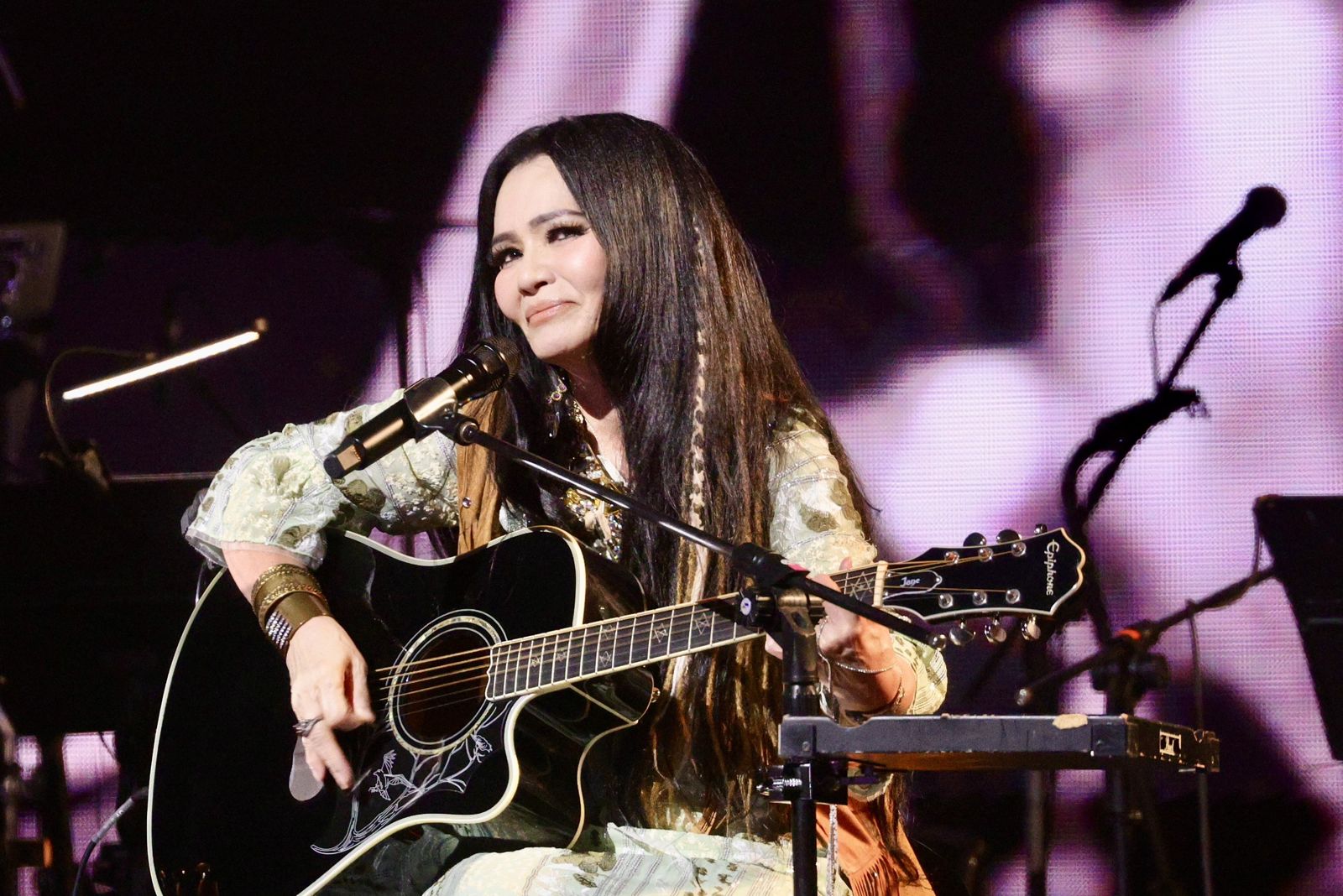 「小鄧麗君」消失歌壇16年近況曝光!60歲蔡幸娟罕見現蹤 低調力挺潘越雲