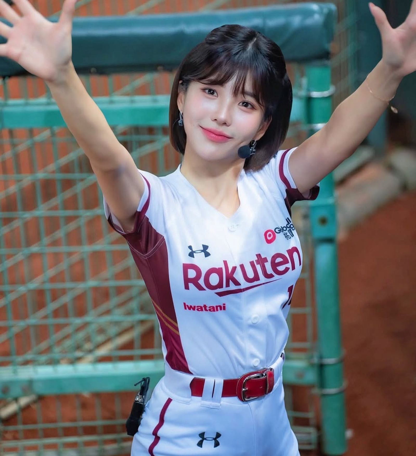 壯壯身材火辣。IG@ula_shen_