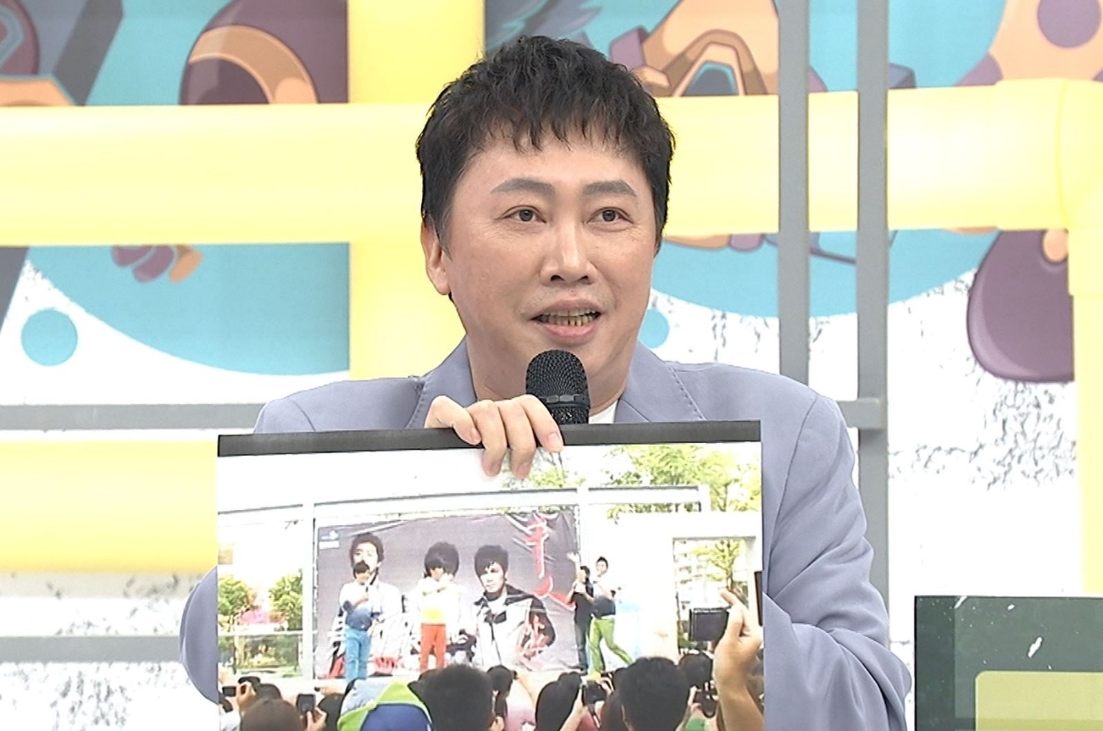 趙正平分享景行廳男孩當年事蹟。中天提供