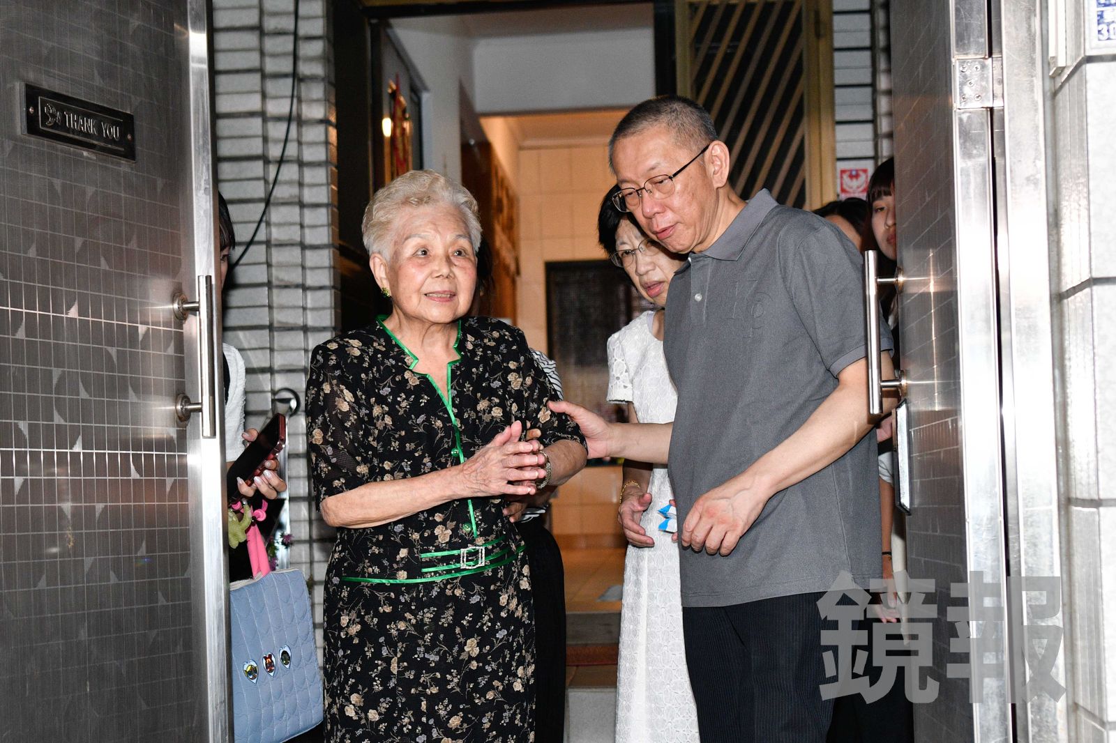 柯文哲回老家先吃「814冰棒」！老店經營逾50年　1支只要14元