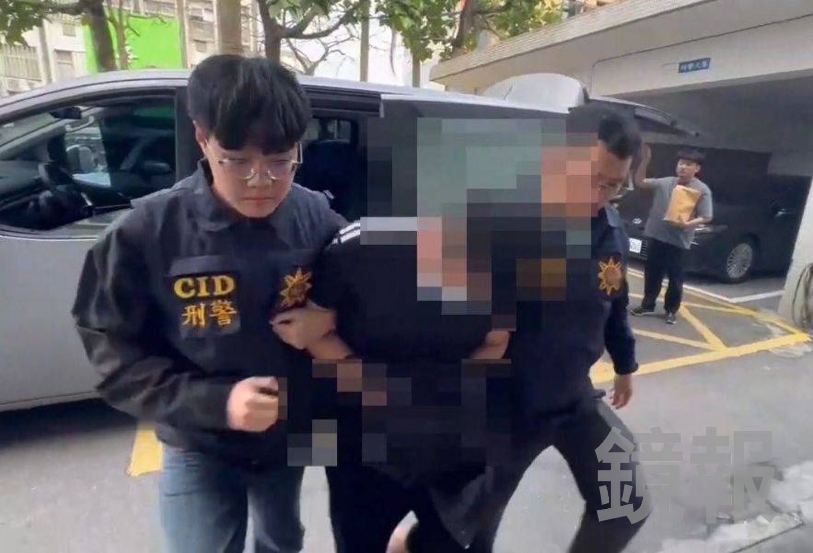 呂姓男子自稱是在酒店向少爺訂貨。宜蘭檢警在市區查獲1600萬依托咪酯原料。翻攝畫面