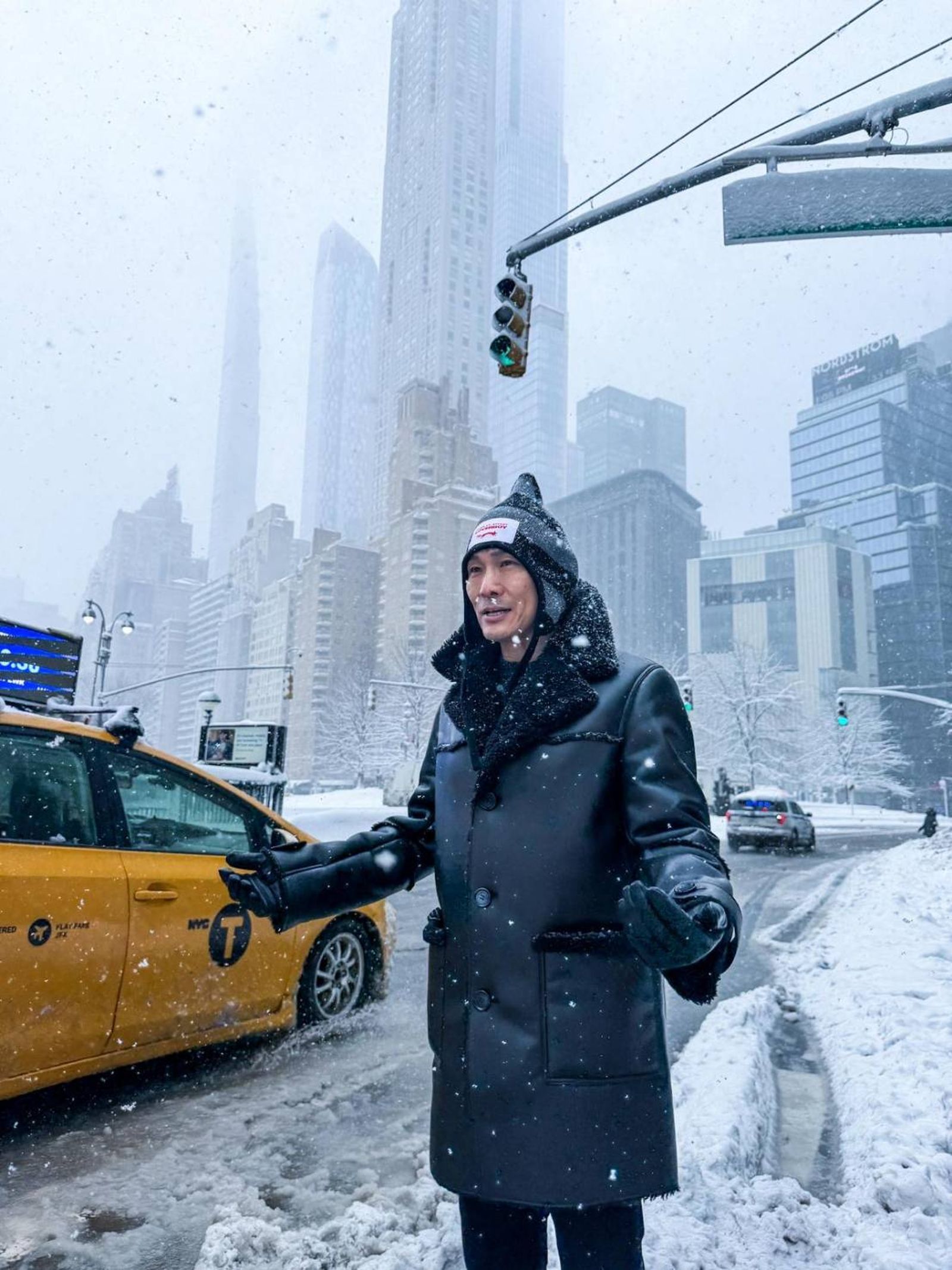 杜德偉日前飛紐約開唱遇上暴風雪。滾動工作室提供