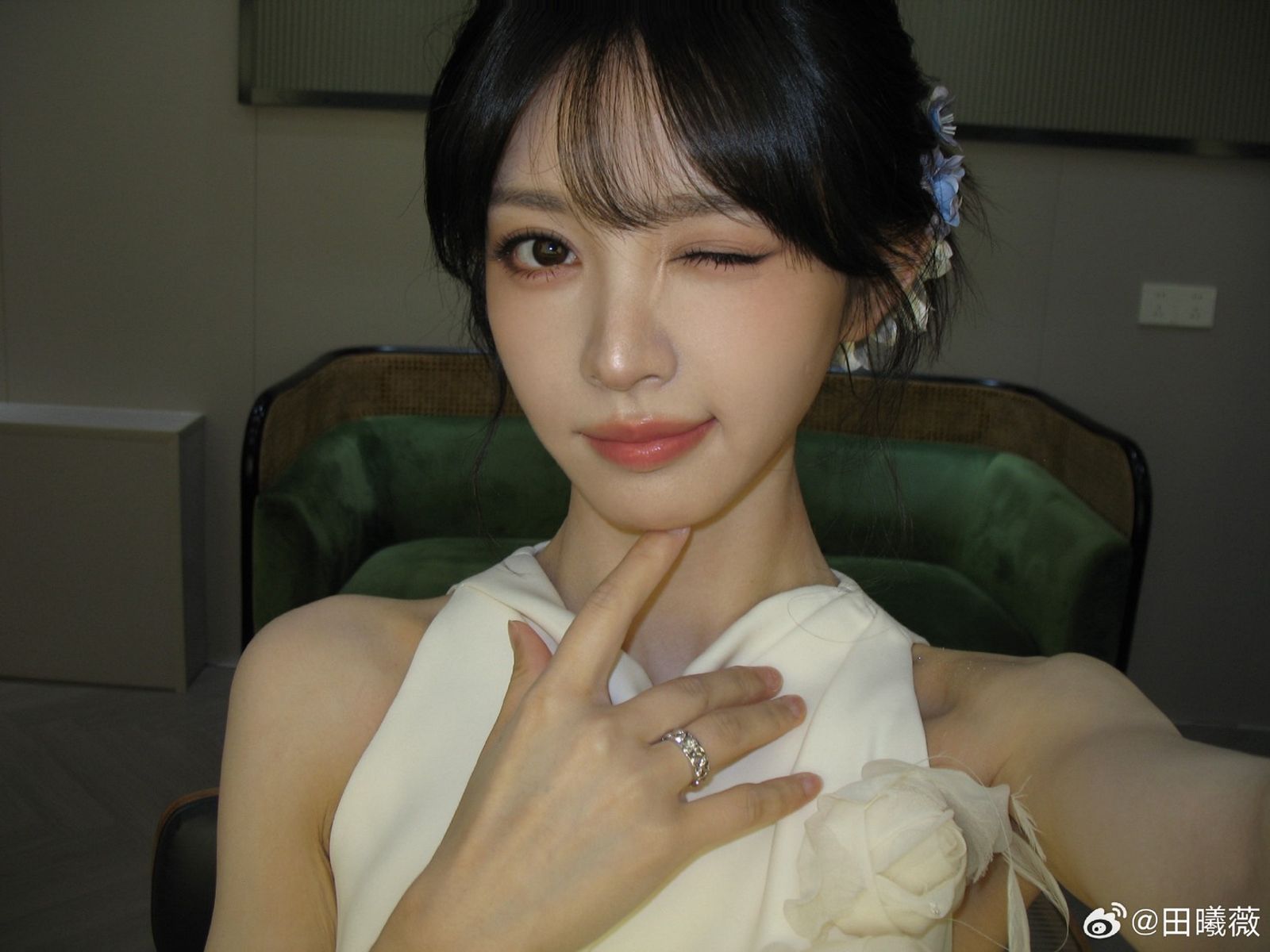 田曦薇《逐玉》爆紅被挖高中霸凌同學黑歷史　認了「百分百感性衝動」還原真相：不感到抱歉