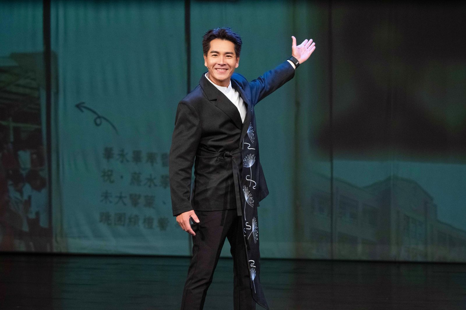 許多海外粉絲特地來台支持王傳一演出相聲。嚞娛樂提供