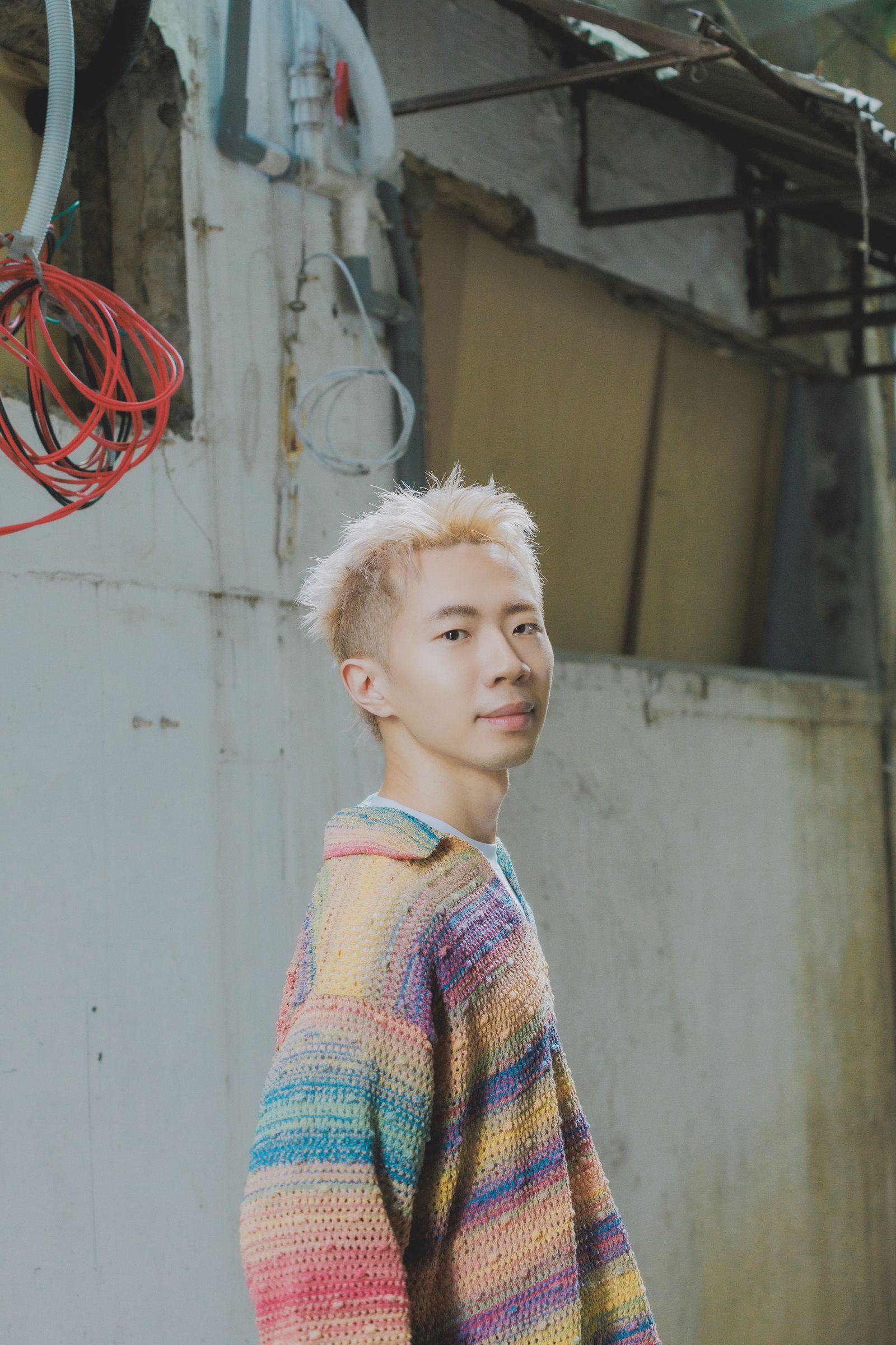 鄭興推出新專輯《尋找鄭先生》。好的秋工作室提供