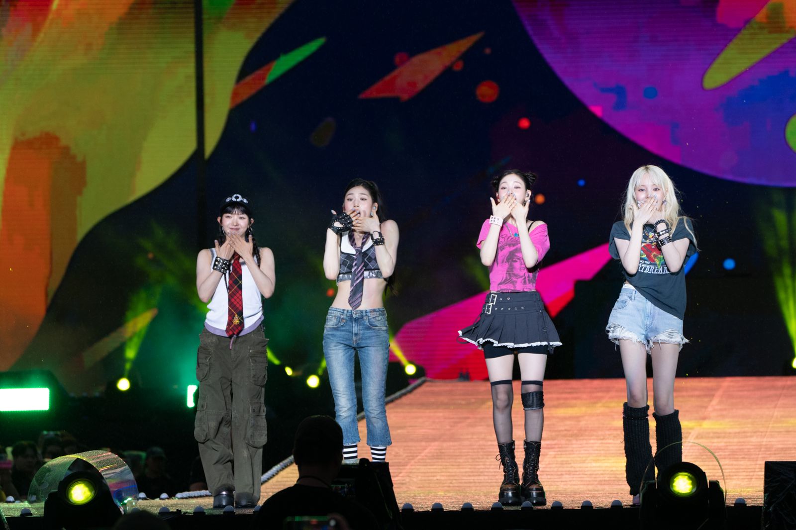 Kumi（左起）、Beni、Yihyun、Mia今來到台中演出，對粉絲的熱情印象深刻。讀者提供
