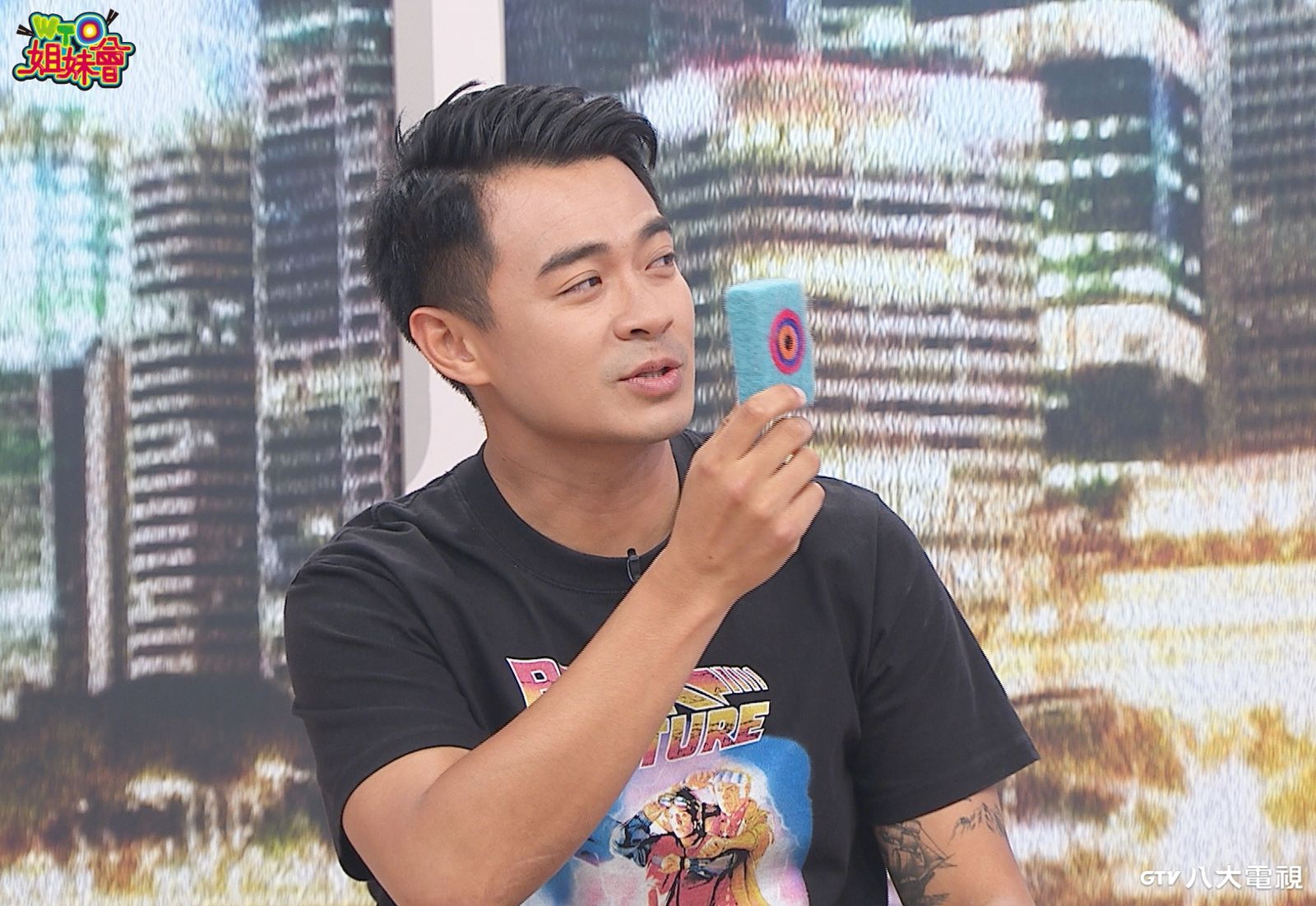 融融分享紀念品「羊毛氈肥皂」。八大電視提供