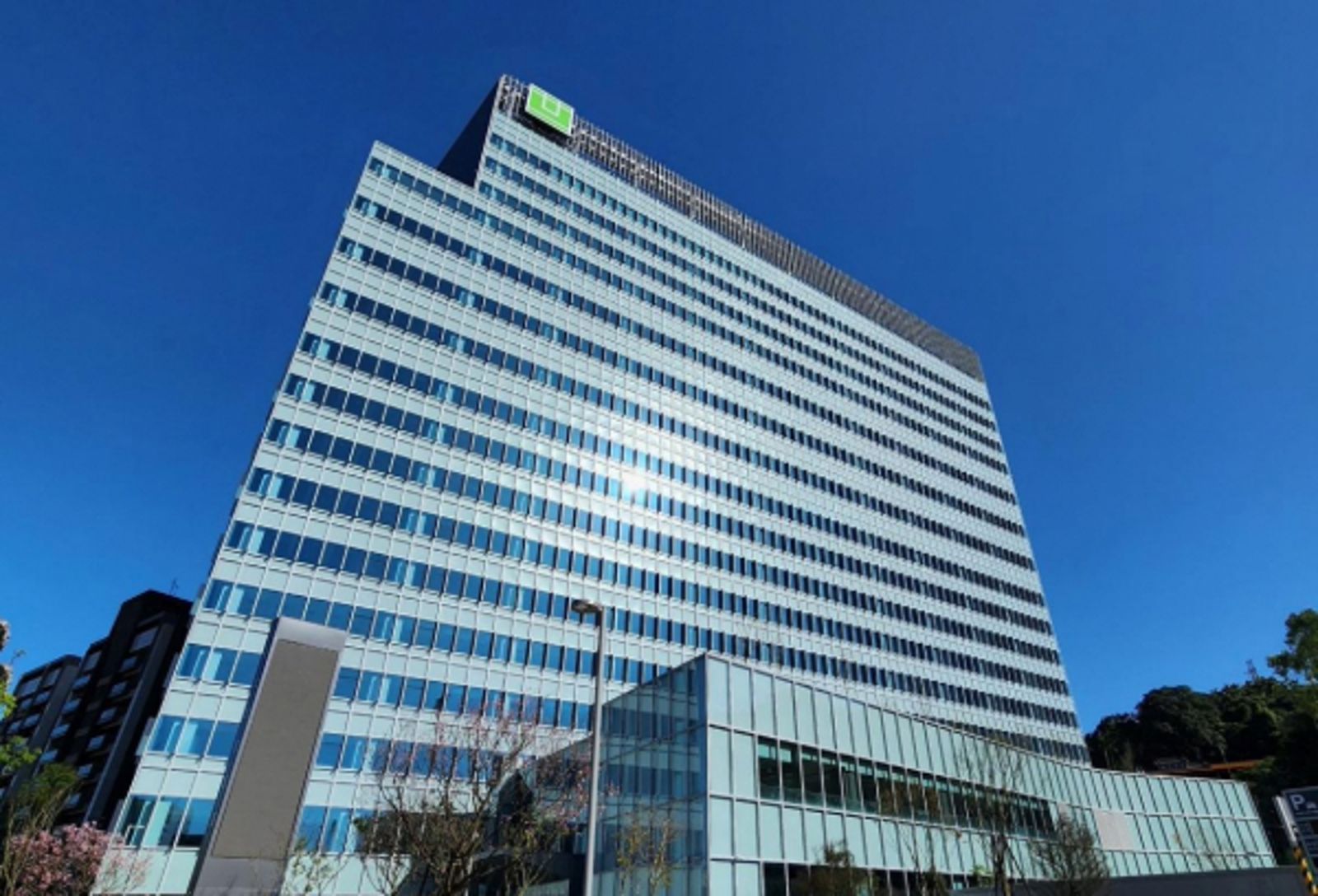 不給升遷就恐嚇？前浩鼎人資長自爆「我會泰拳、抽屜有槍」　還上網狂黑公司