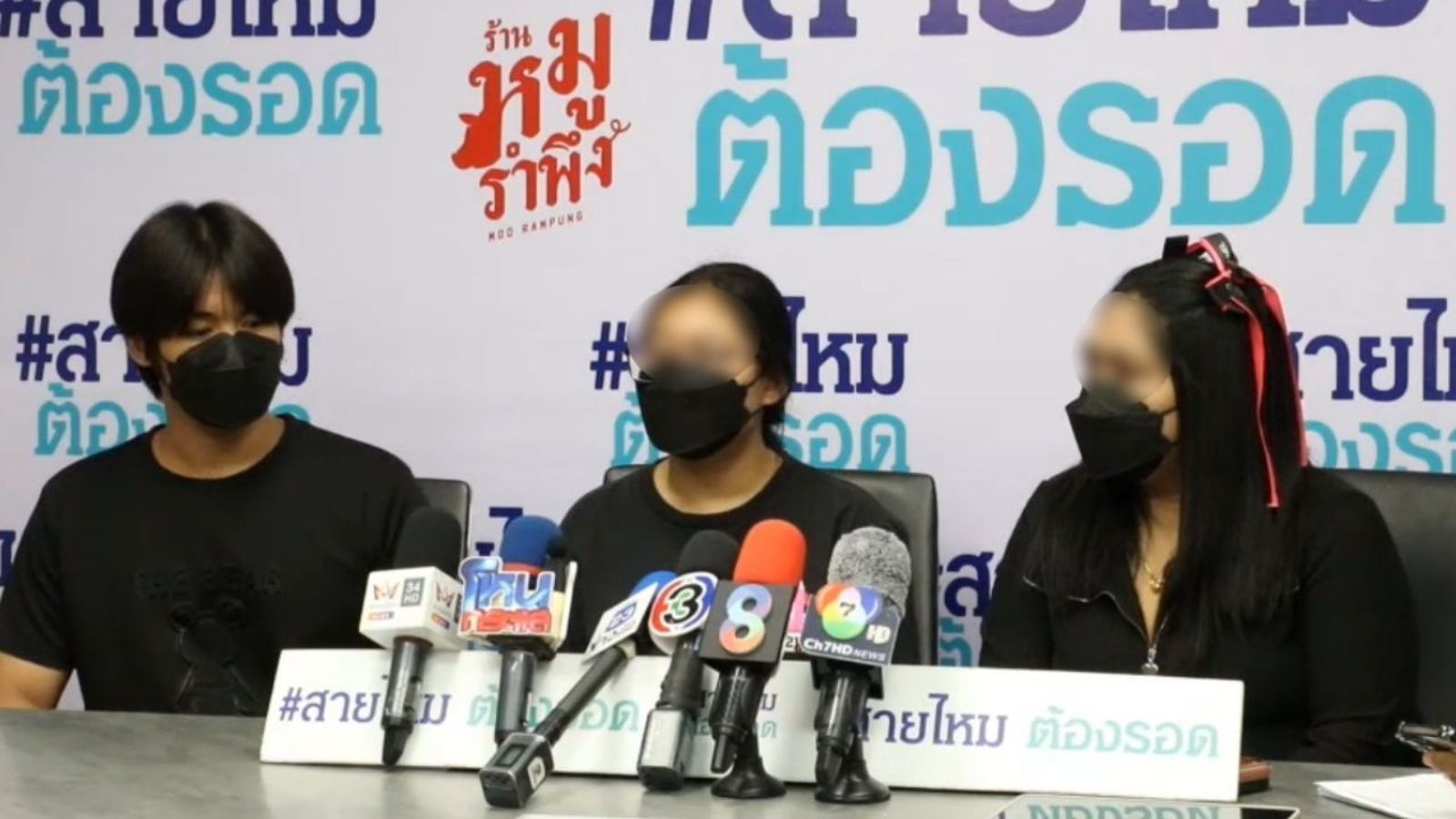 噁男想和國小同學「玩電話性愛」!遭拒後帶家人「掏刀圍毆情侶」親媽還持槍指頭