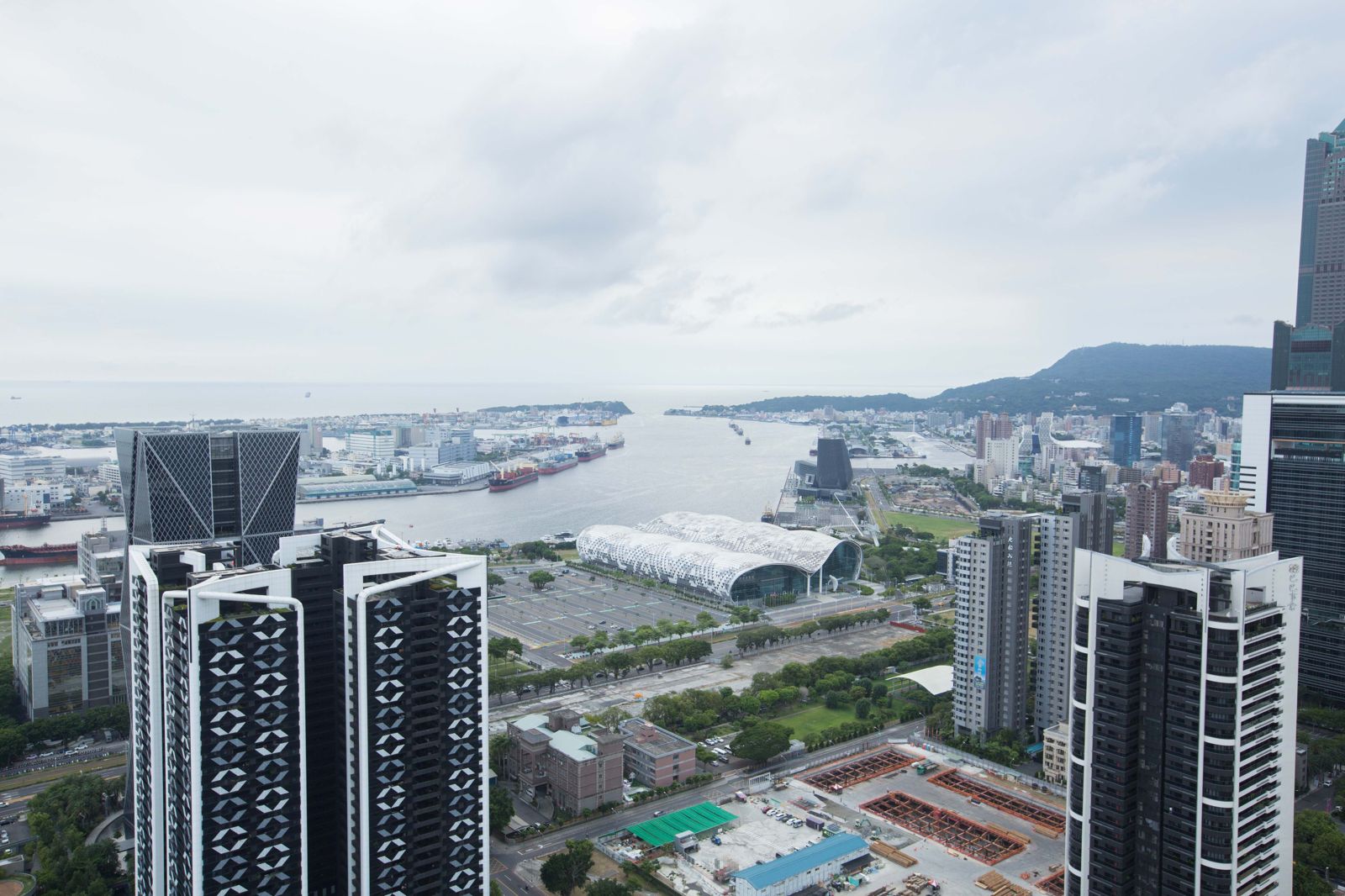 中石化連三根漲停 土地資產驚人