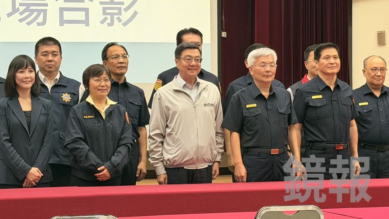 5萬警有感！卓榮泰深夜突訪中山警分局　宣布擴大危勞津貼「每月多約2000元」