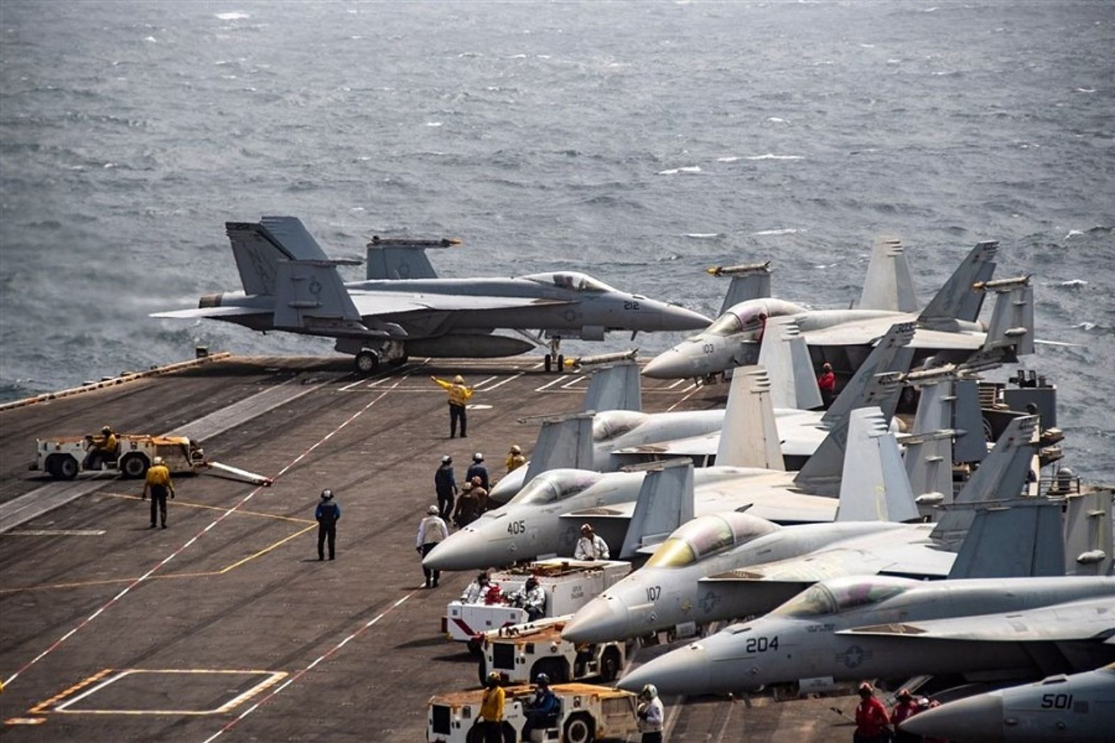 詭異!美軍南海值勤30分鐘 2軍機連續墜海