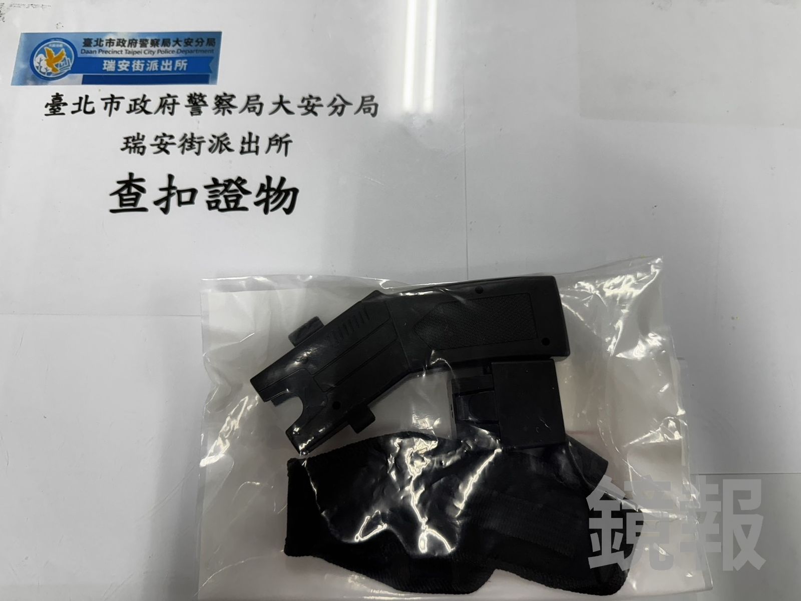 網內互打！台北Uber司機與外送員爆發行車糾紛　亮電擊槍恐嚇遭警依法送辦