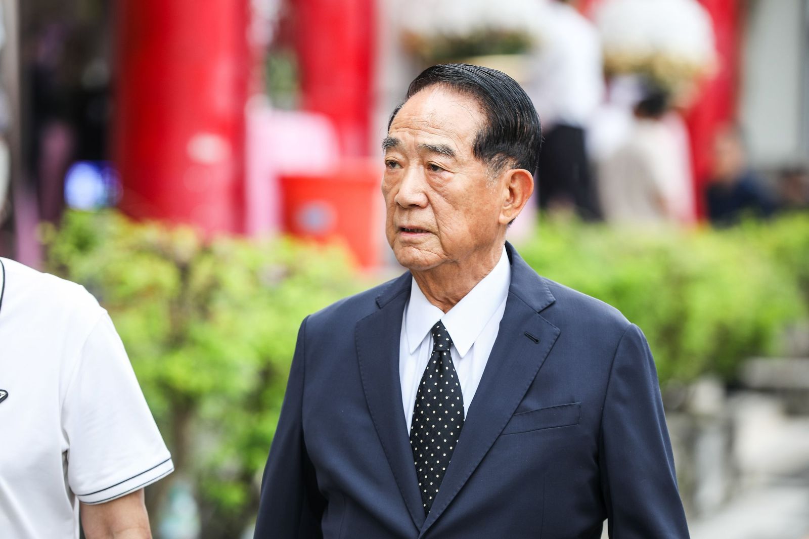 直擊/陳盈潔「3個月跑遍全台」分文未取!宋楚瑜淚揭26年前內幕 不捨道別:她有情有義