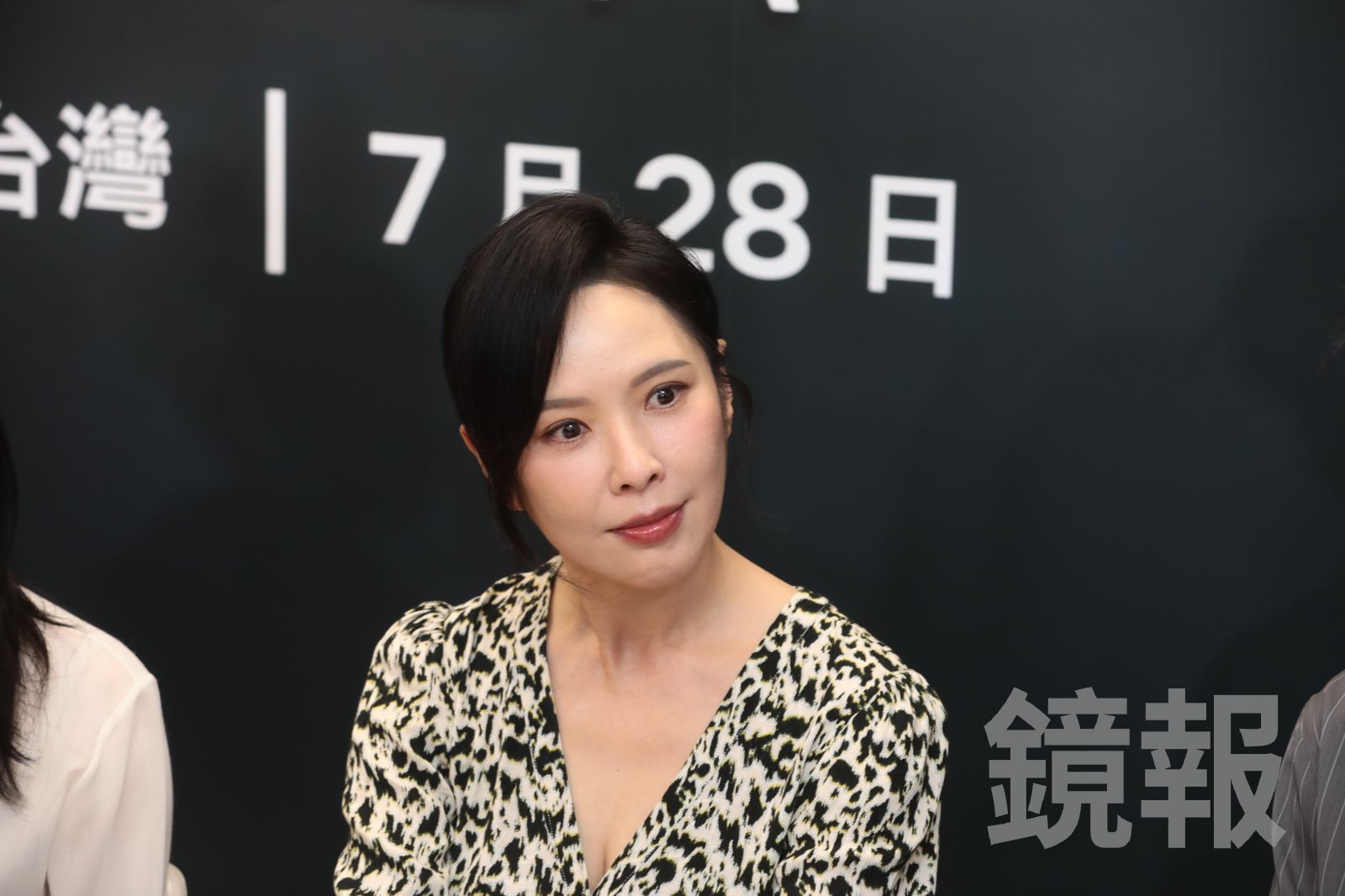 天心拍攝《聰明鎮》時閃到腰。林煒凱攝