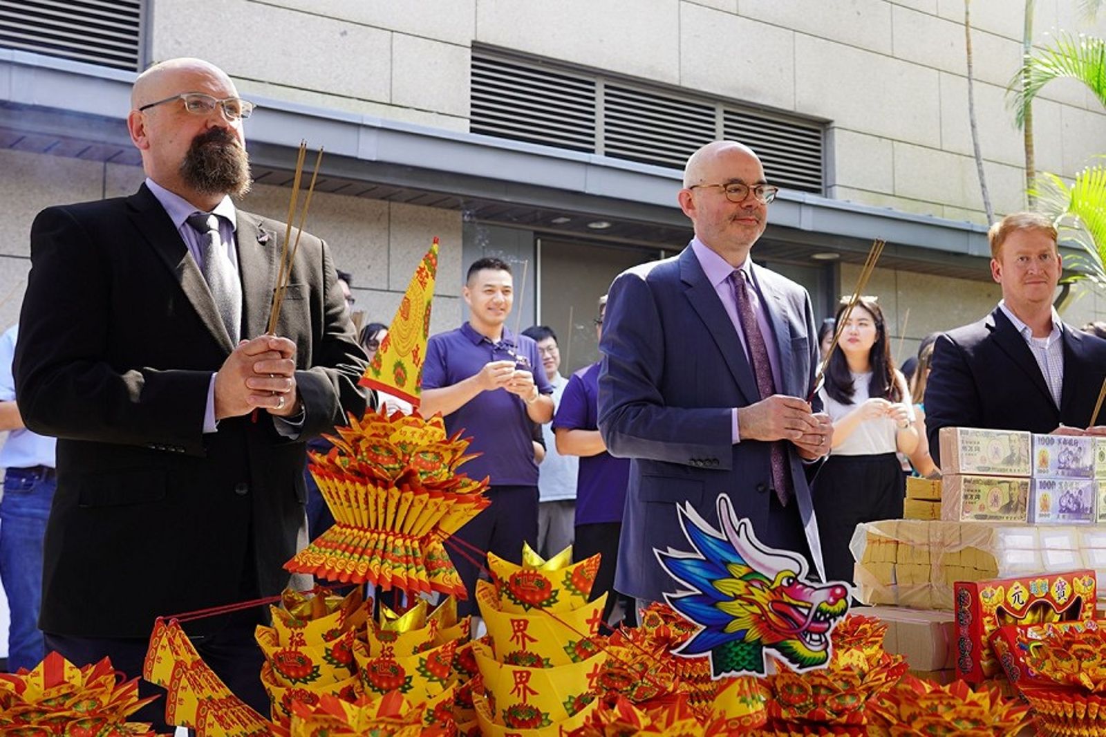 川普政府關門　美國在台協會AIT也遭殃！網哭「小編沒薪水了」