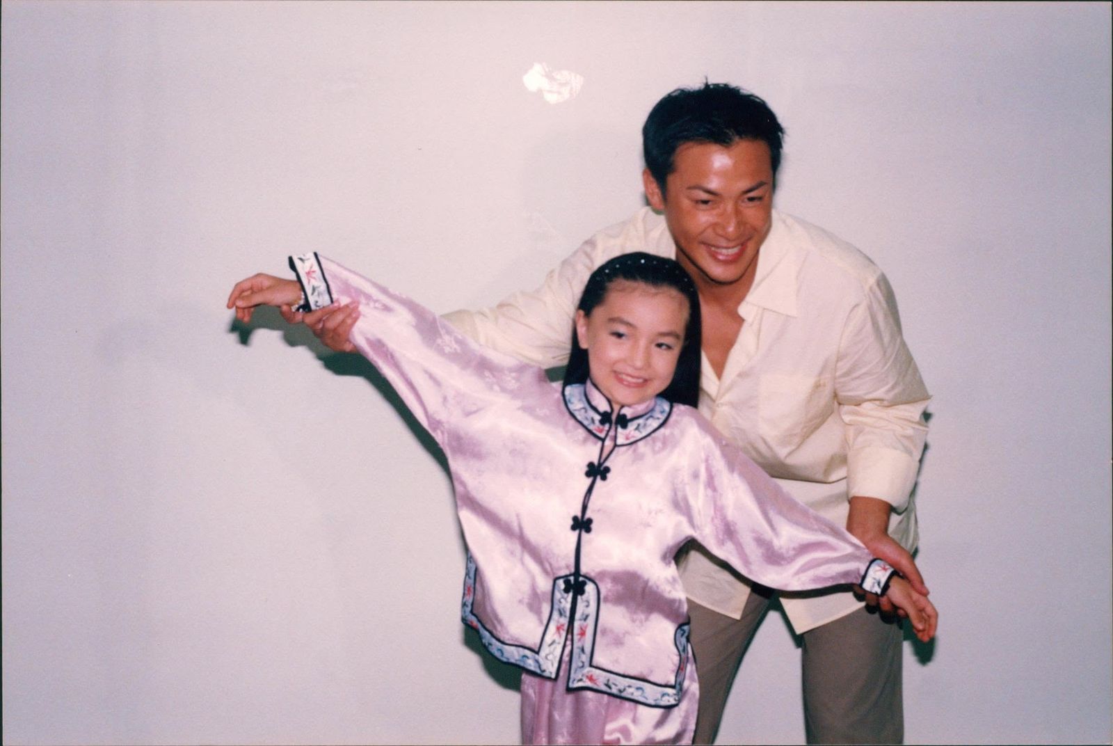 甥舅關係被誤會26年!江宏恩親自還原與「圍棋女神」黑嘉嘉真實關係 認了:全是set好的