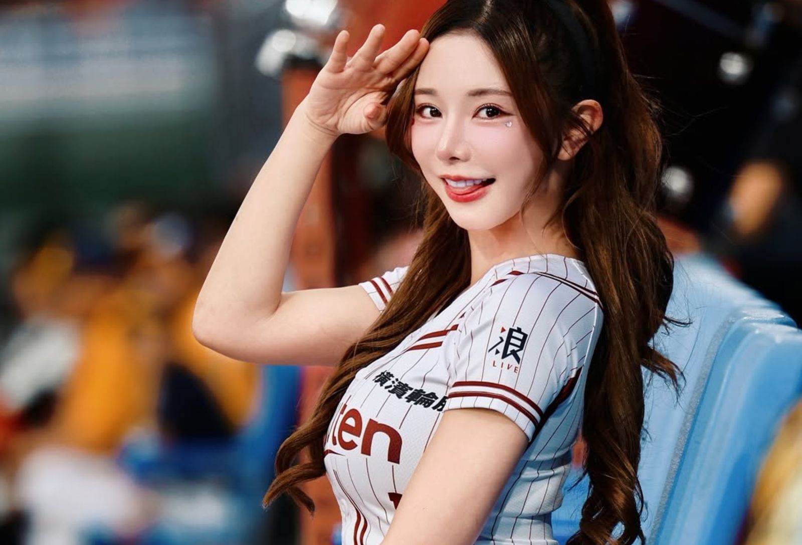 巫苡萱入市5年賺250萬！買這類股「再慘賠300萬」邊睡邊哭：跳啦啦隊才多少錢