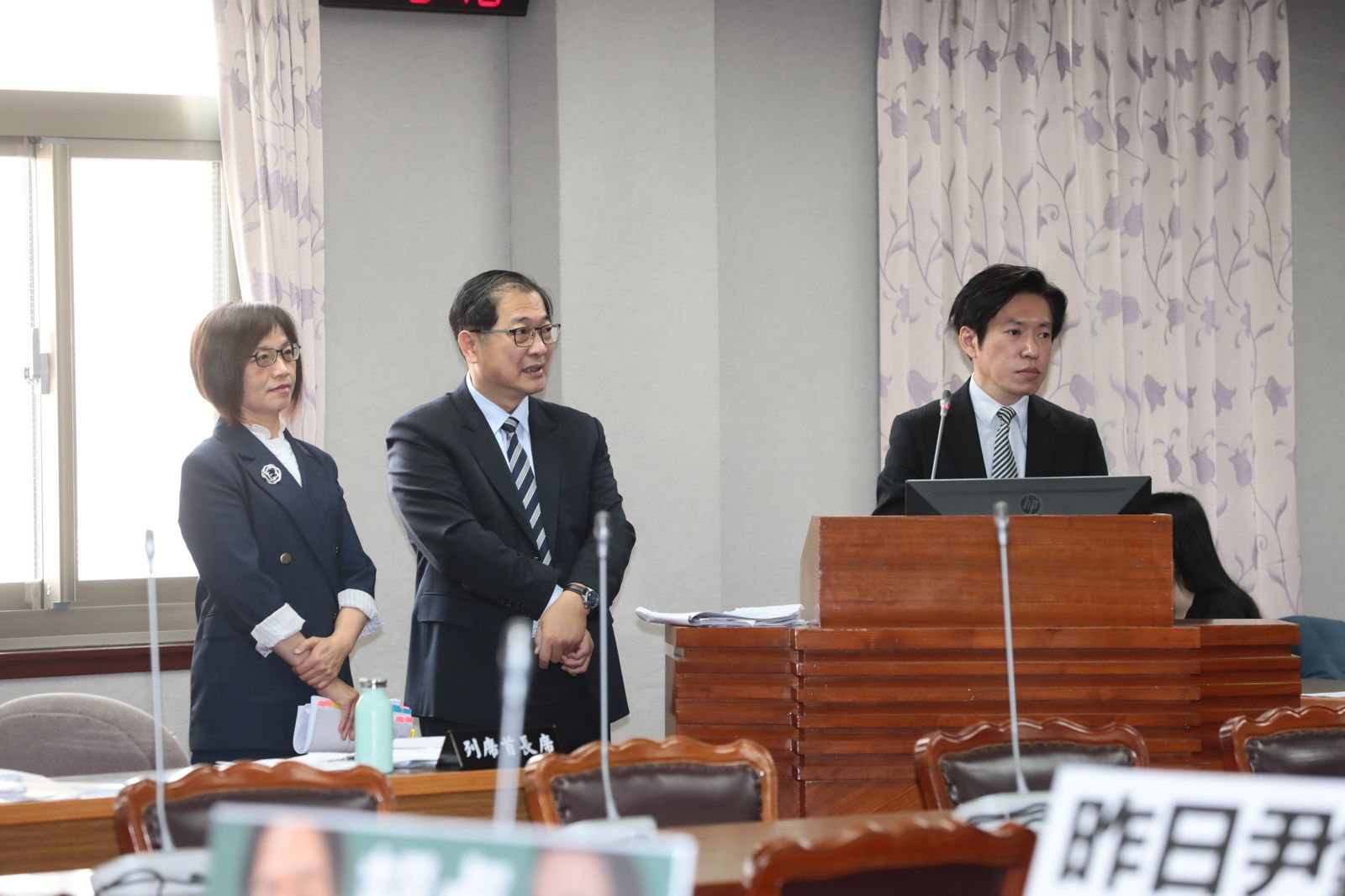 政院是否副署停砍年金案?　張惇涵引翁曉玲丈夫論述：會做合憲決定
