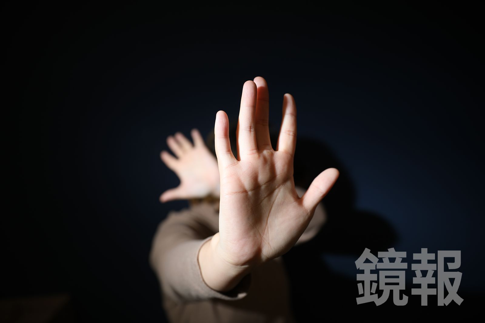 單親媽幫販毒男友辦交保 返家才知他6度偷拍女兒洗澡連夜逃離