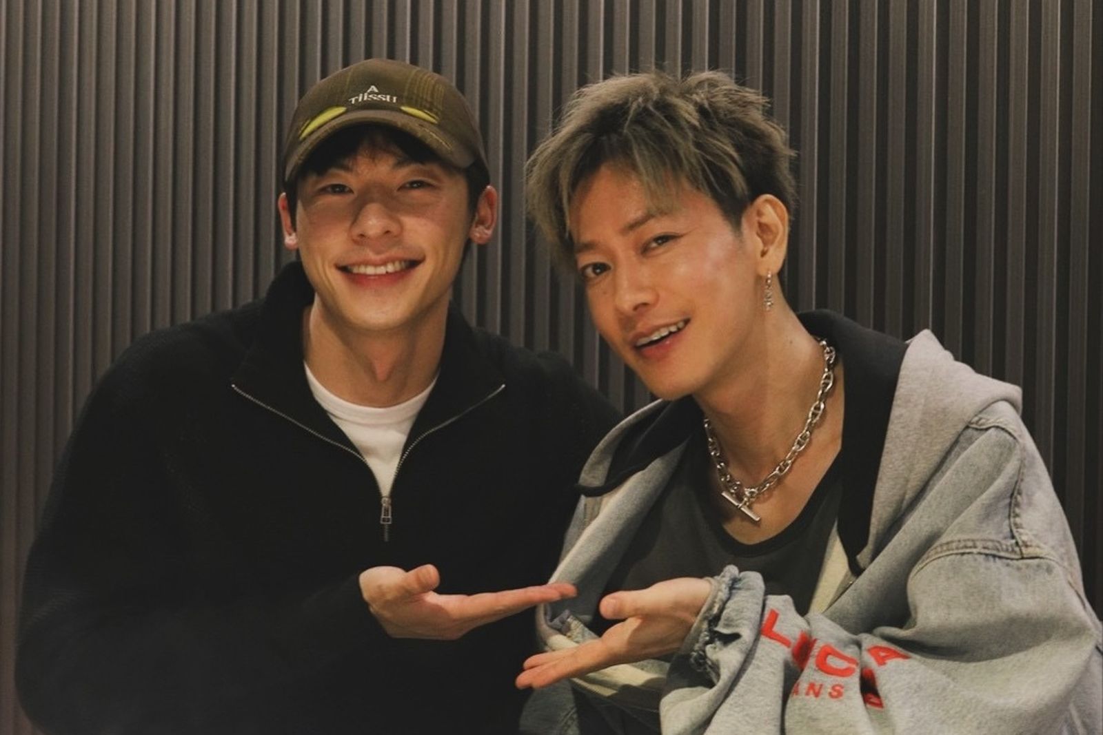 台日男神夢幻聯動!佐藤健曬吃鍋照 地陪竟是許光漢