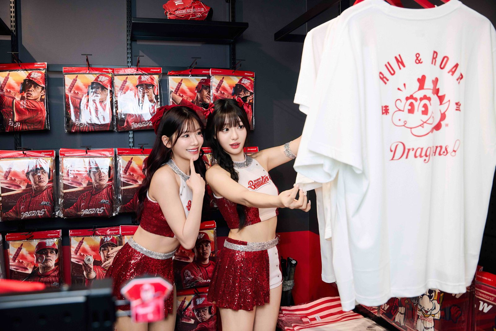 味全龍快閃店開幕!權喜原、菲菲搶先開箱 天天有小龍女值班