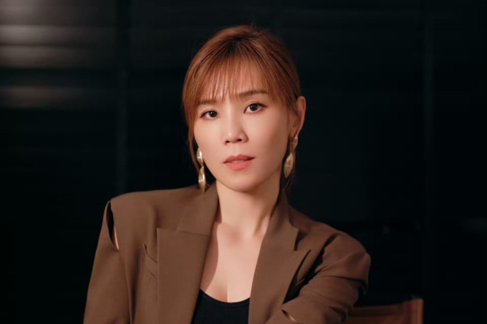 李佳薇《歌手》突破重圍奪第4　網轟「編曲做局」高EQ回應了　