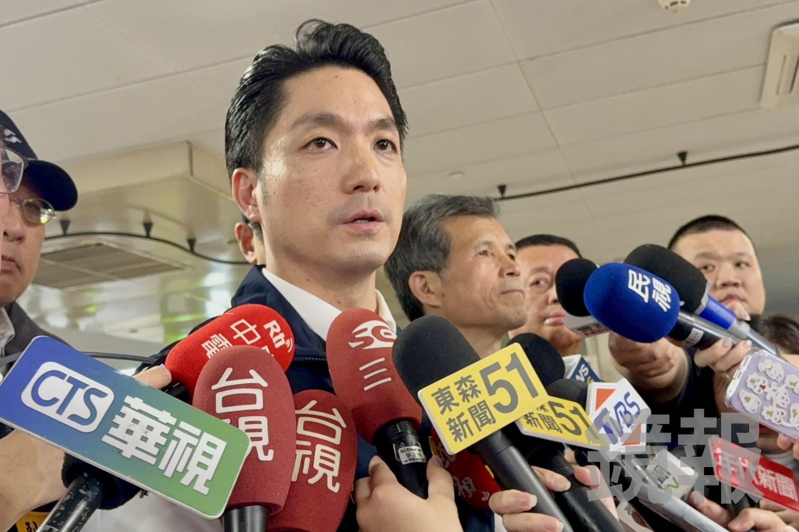 北車、中山站驚傳投擲煙霧彈、隨機砍人事件！蔣萬安：嫌犯可能畏罪墜樓