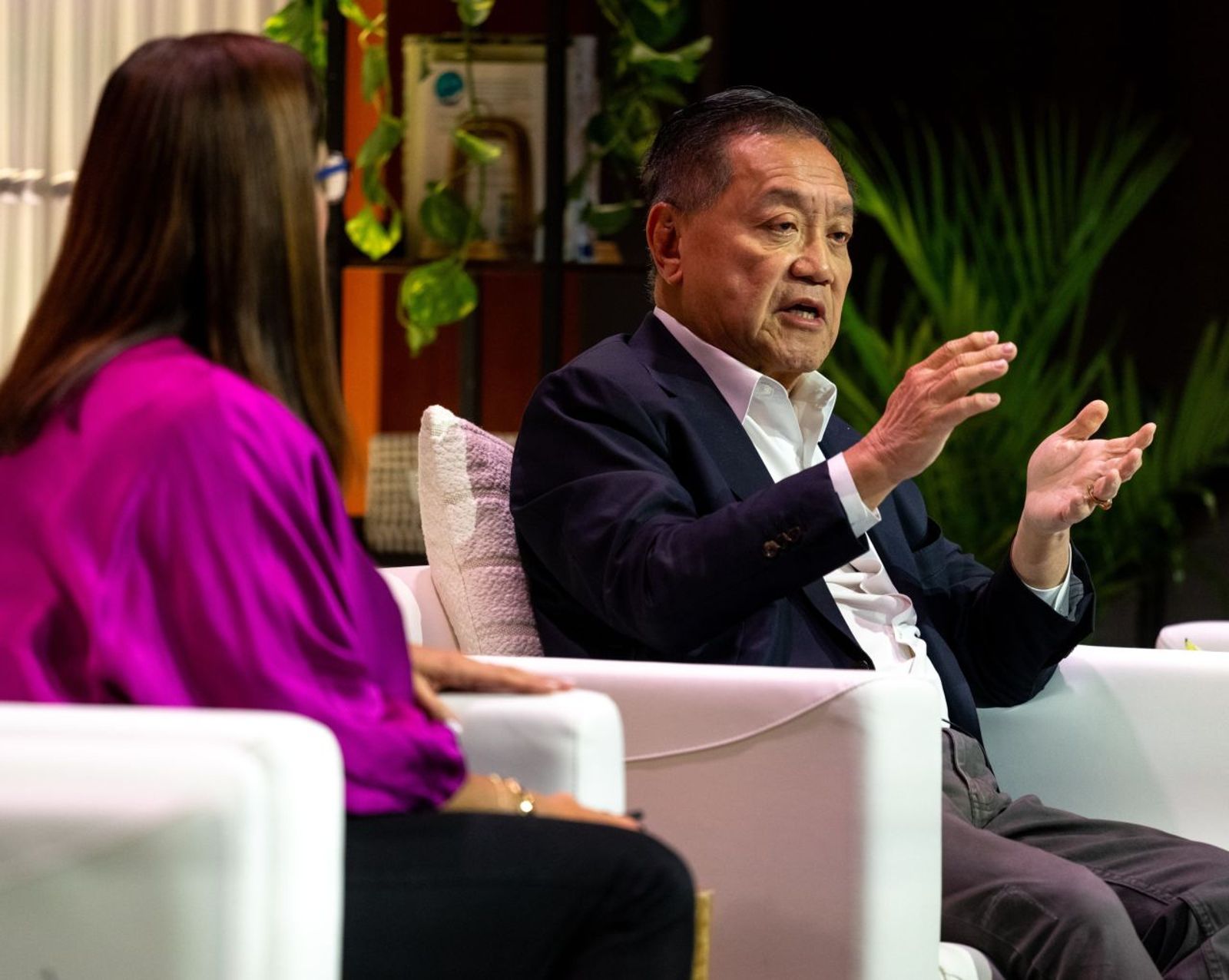 博通背後客戶都是狠角色　ASIC供應鏈明年更旺