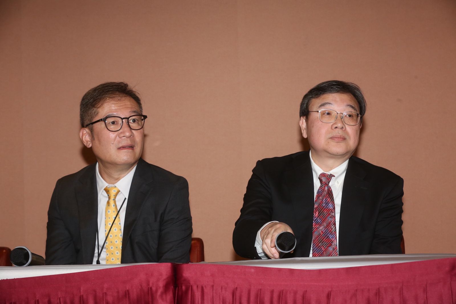 和碩首季靠業外，每股賺進1.63元，斥資56億元買下宏達電桃園廠房