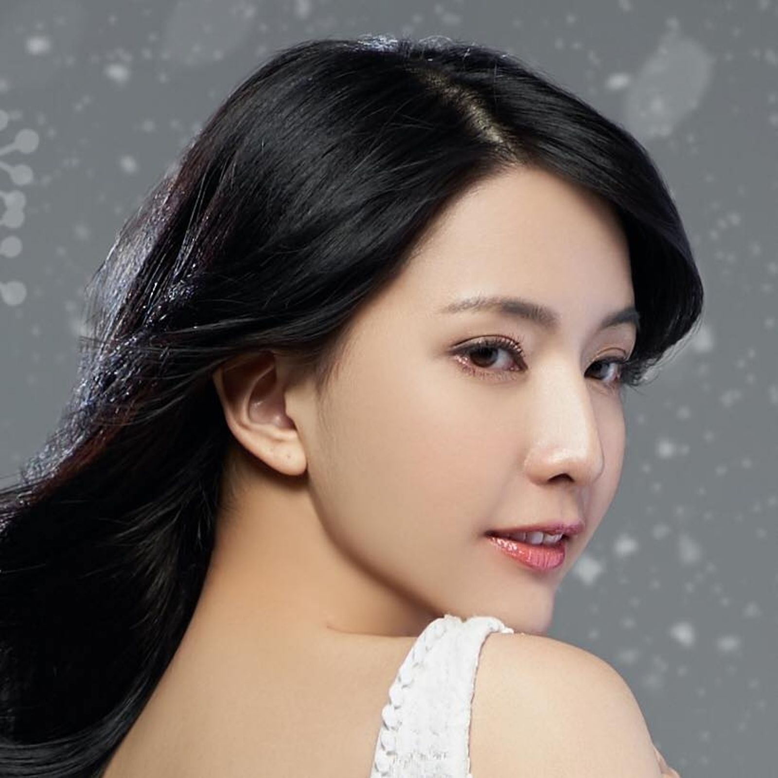 沈嶸通靈追溯陳匡怡的前世。圖／陳匡怡FB