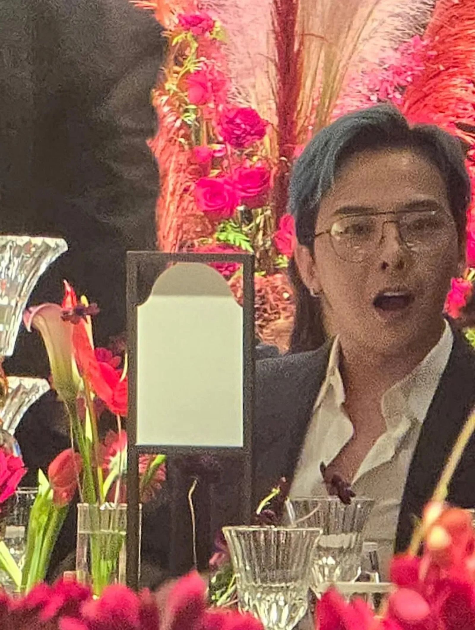 GD到場觀禮,出席製作人好友的婚宴。翻攝X@H4r0m0_6